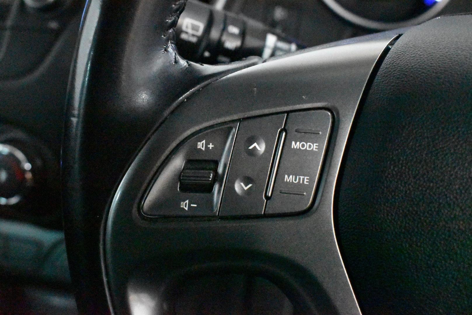 2014 Hyundai ix35 SE — photo 21