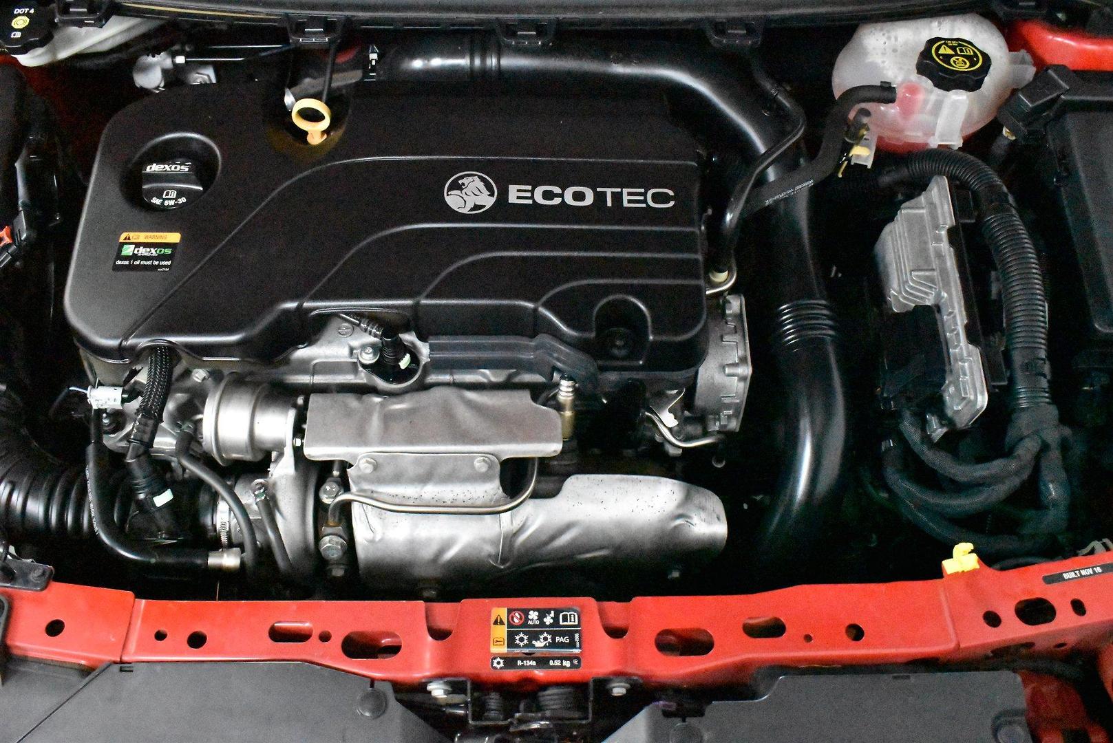 2016 Holden Astra R — photo 17