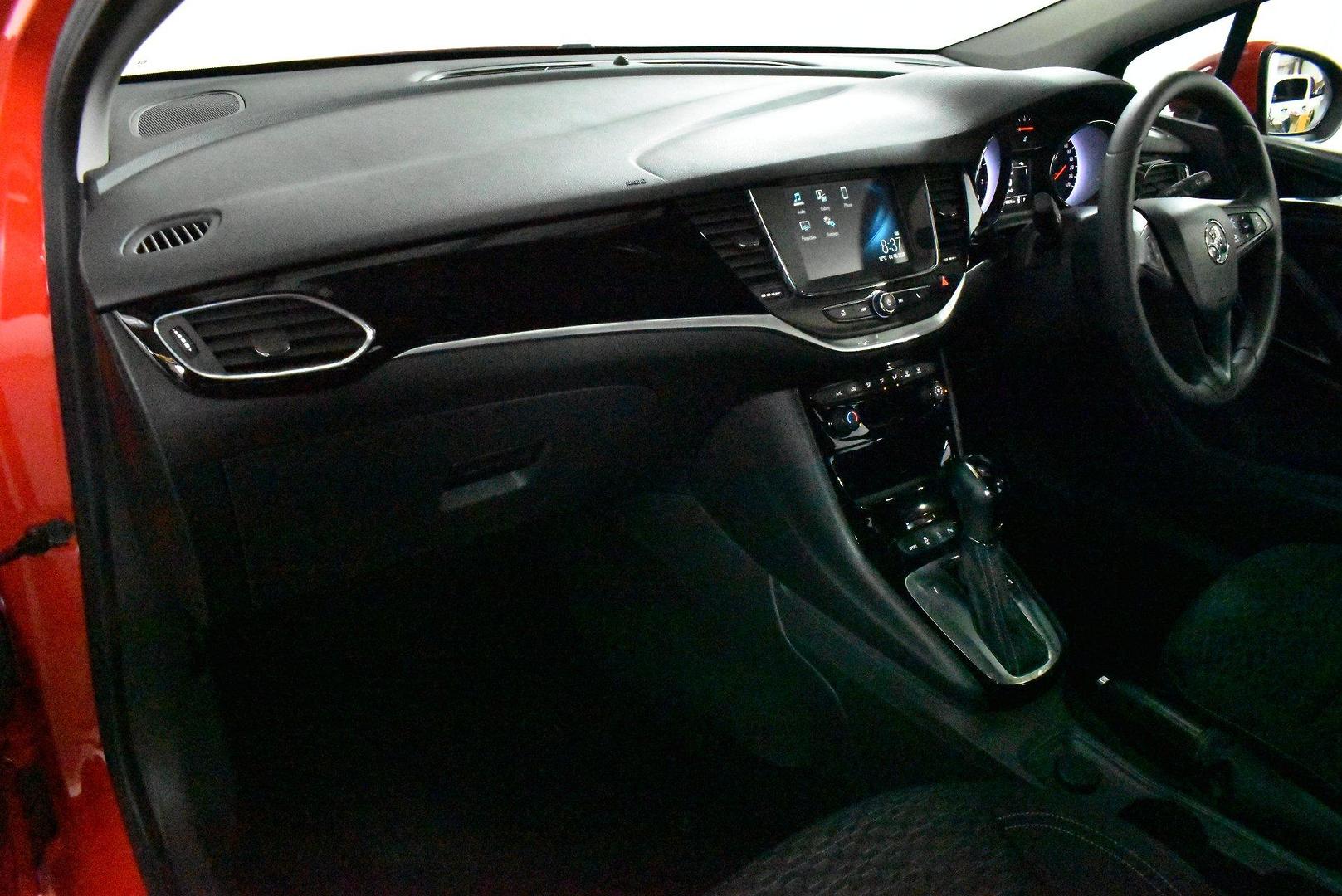 2016 Holden Astra R — photo 6