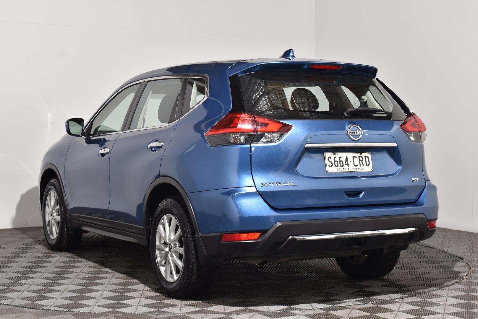 2019 Nissan X-TRAIL ST — photo 2