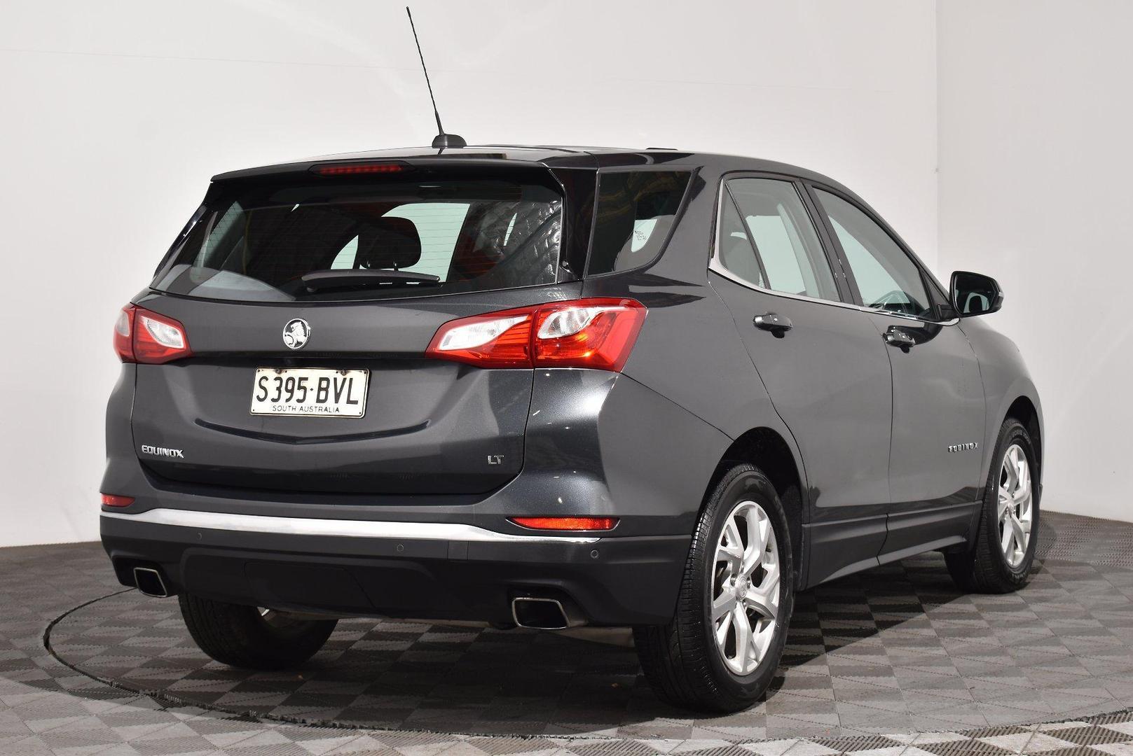 2017 Holden Equinox LT — photo 14