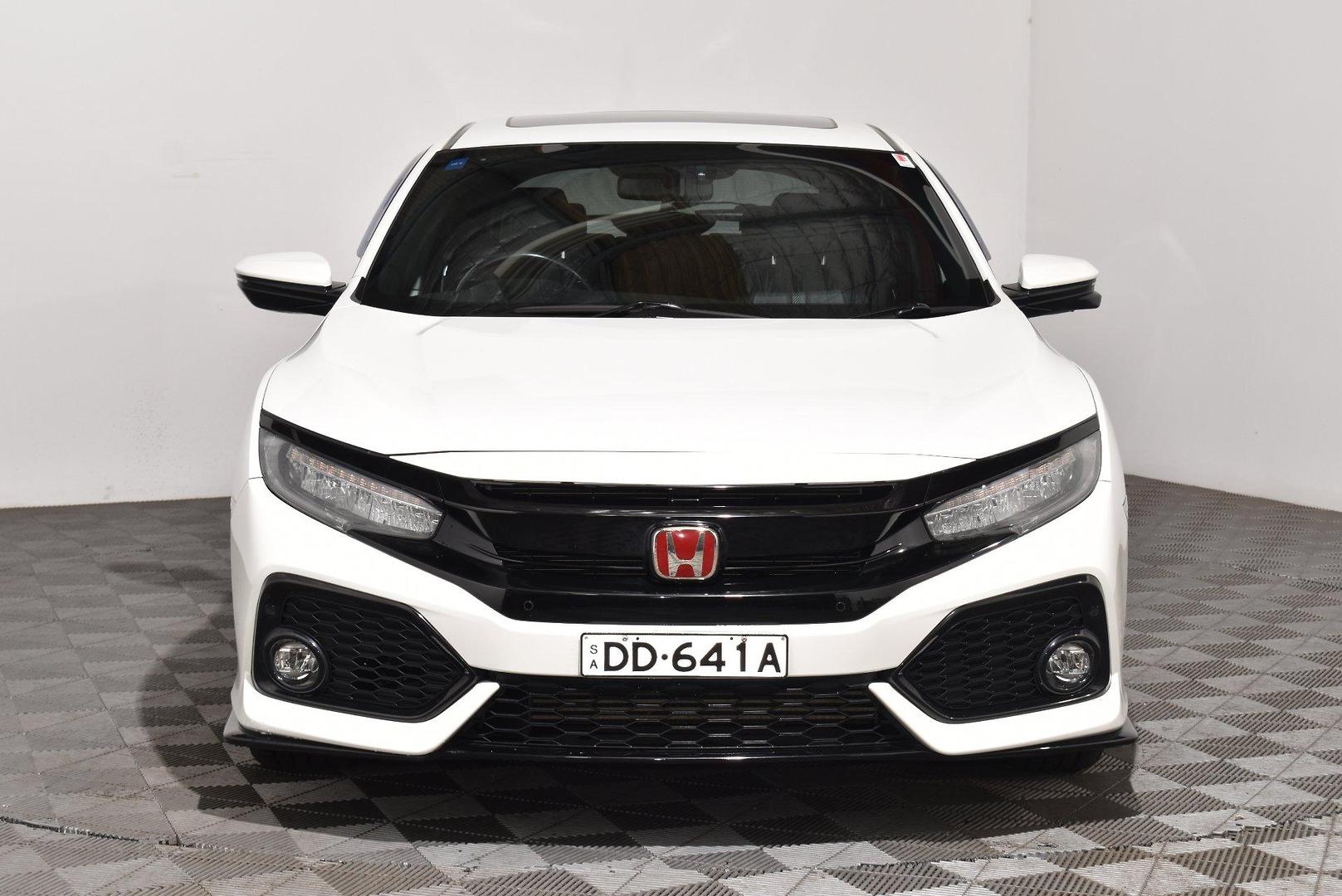 2017 Honda Civic RS — photo 3