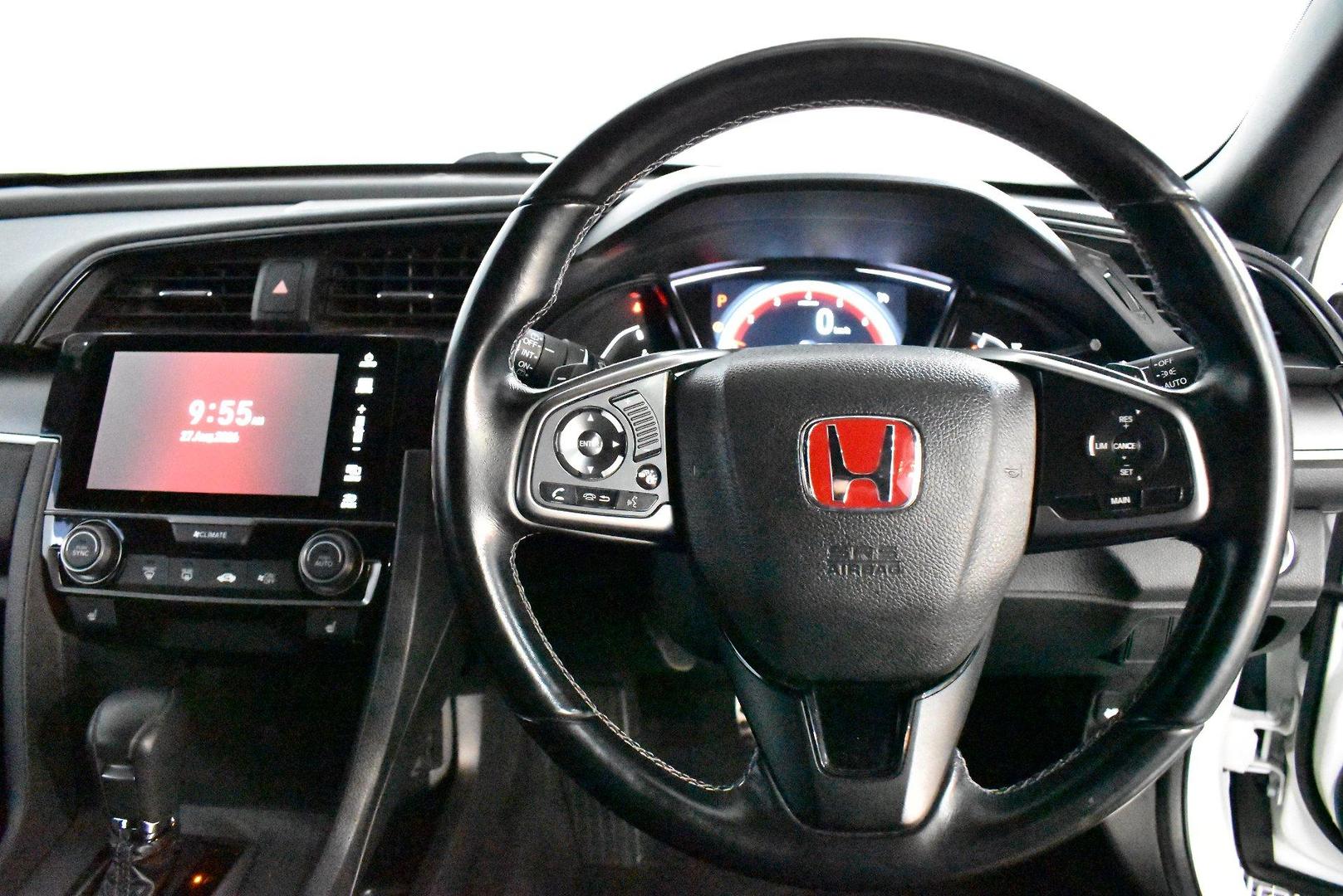 2017 Honda Civic RS — photo 5