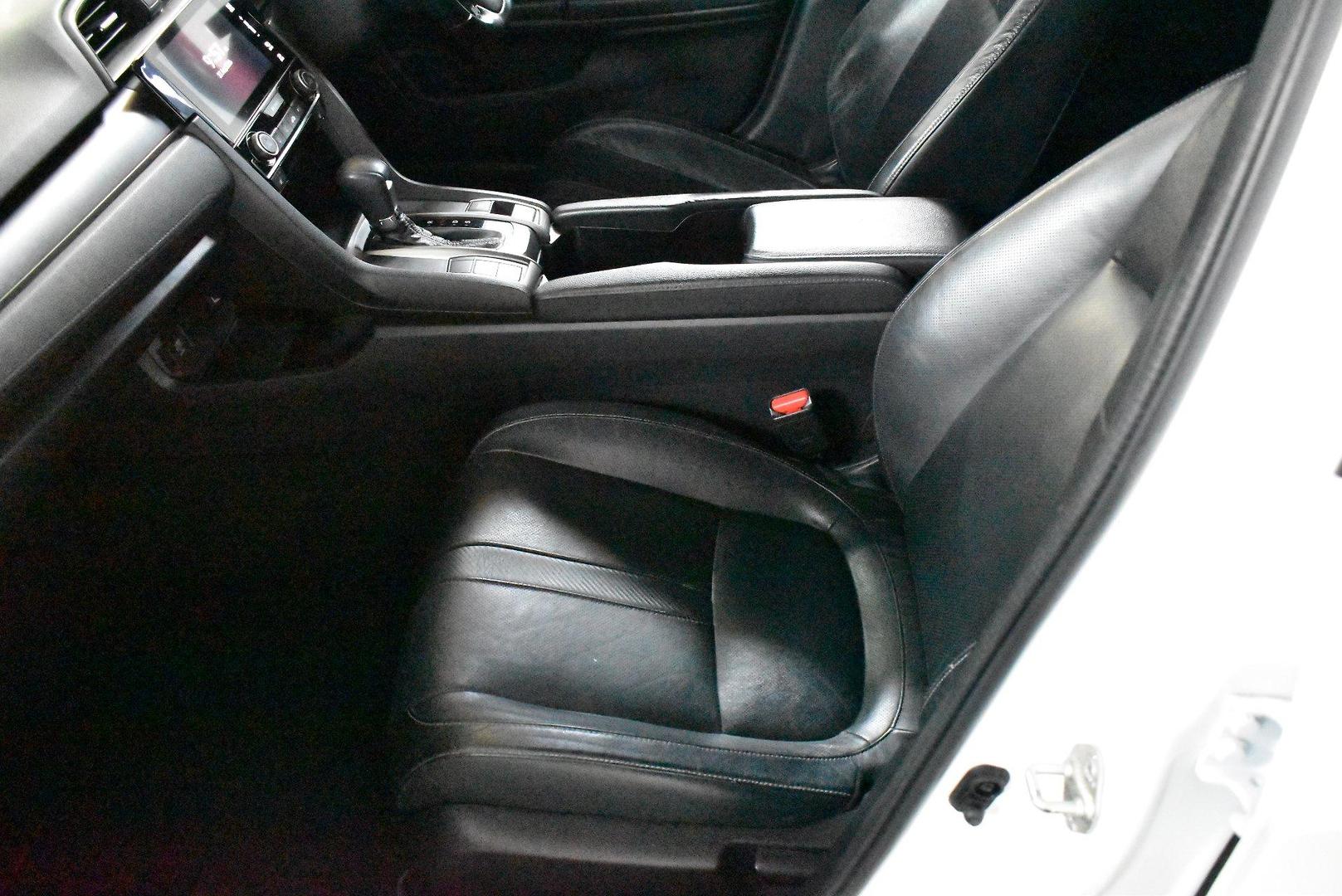 2017 Honda Civic RS — photo 7