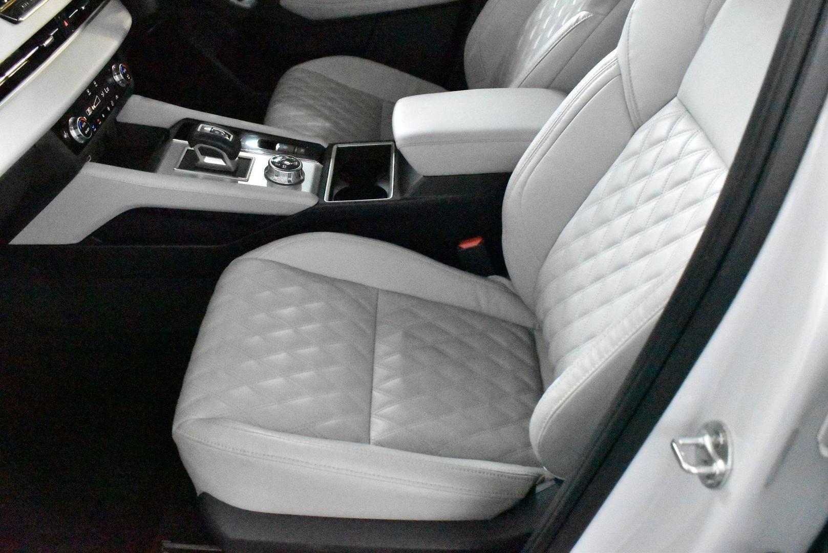 2023 Mitsubishi Outlander PHEV Exceed — photo 7
