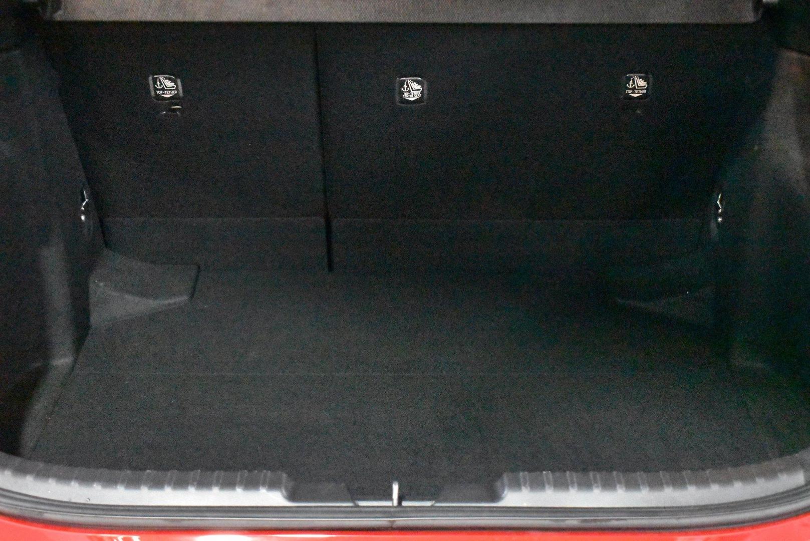 2020 Toyota Corolla ZR Hybrid — photo 16