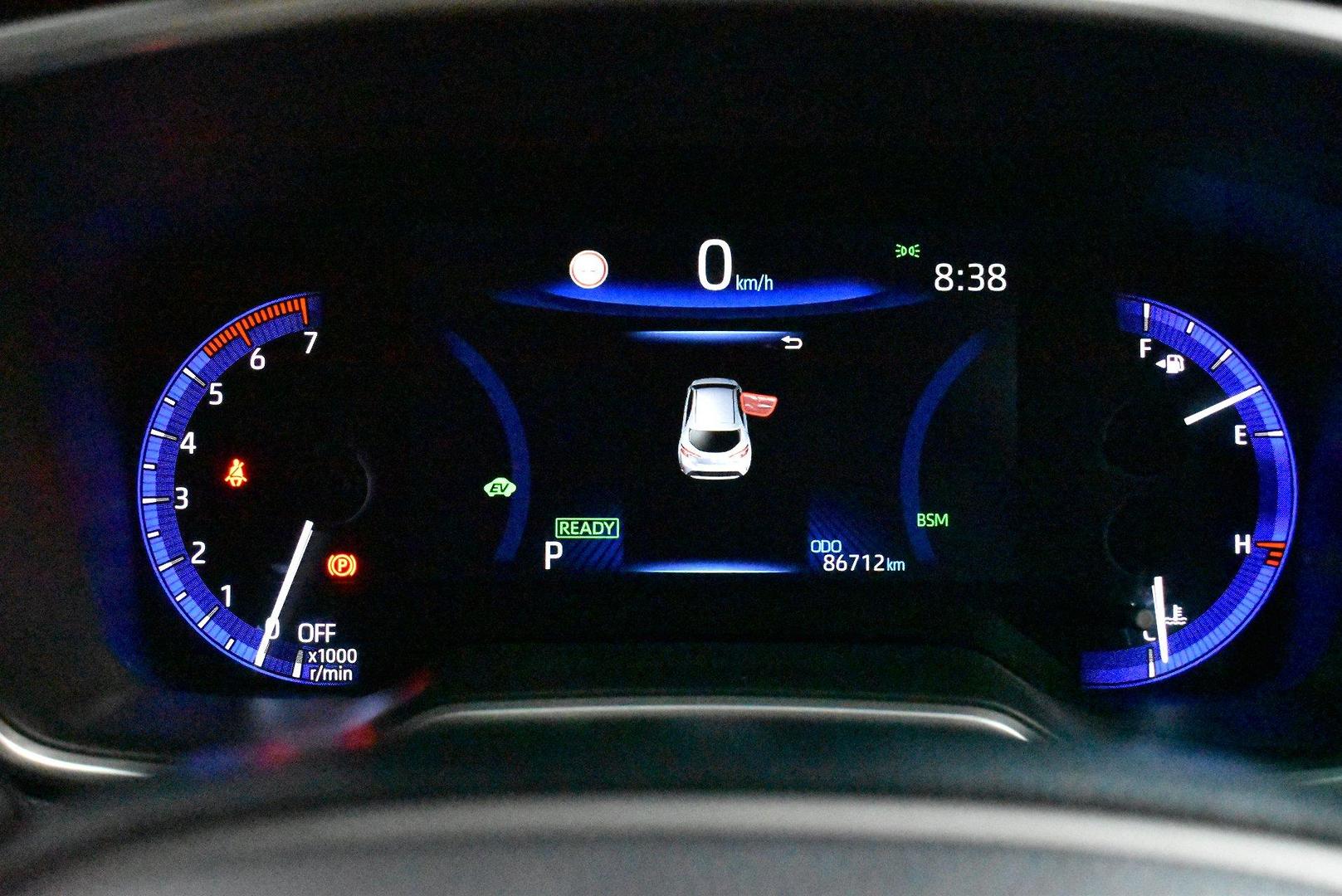 2020 Toyota Corolla ZR Hybrid — photo 25