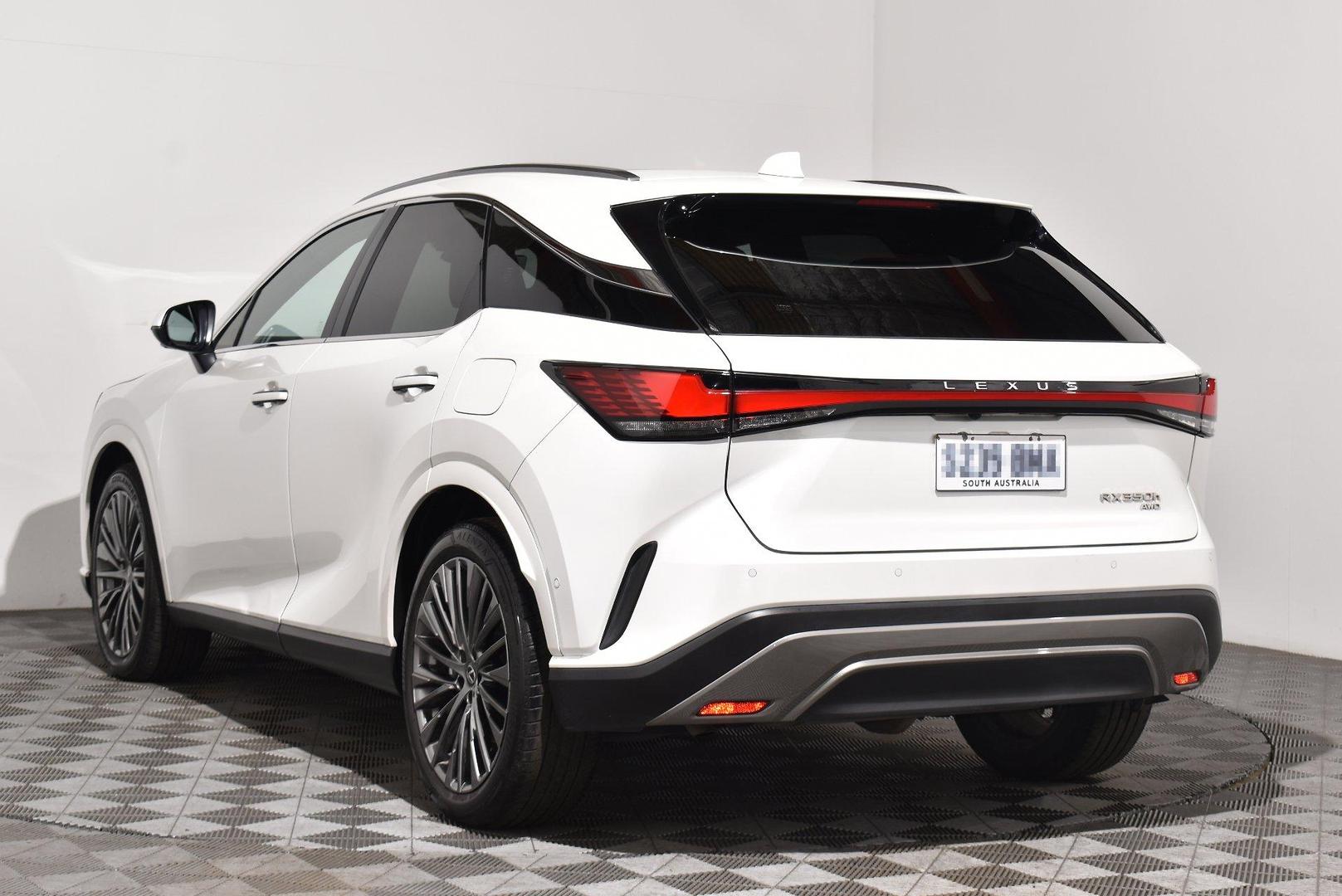 2023 Lexus RX RX350h Sports Luxury — photo 2