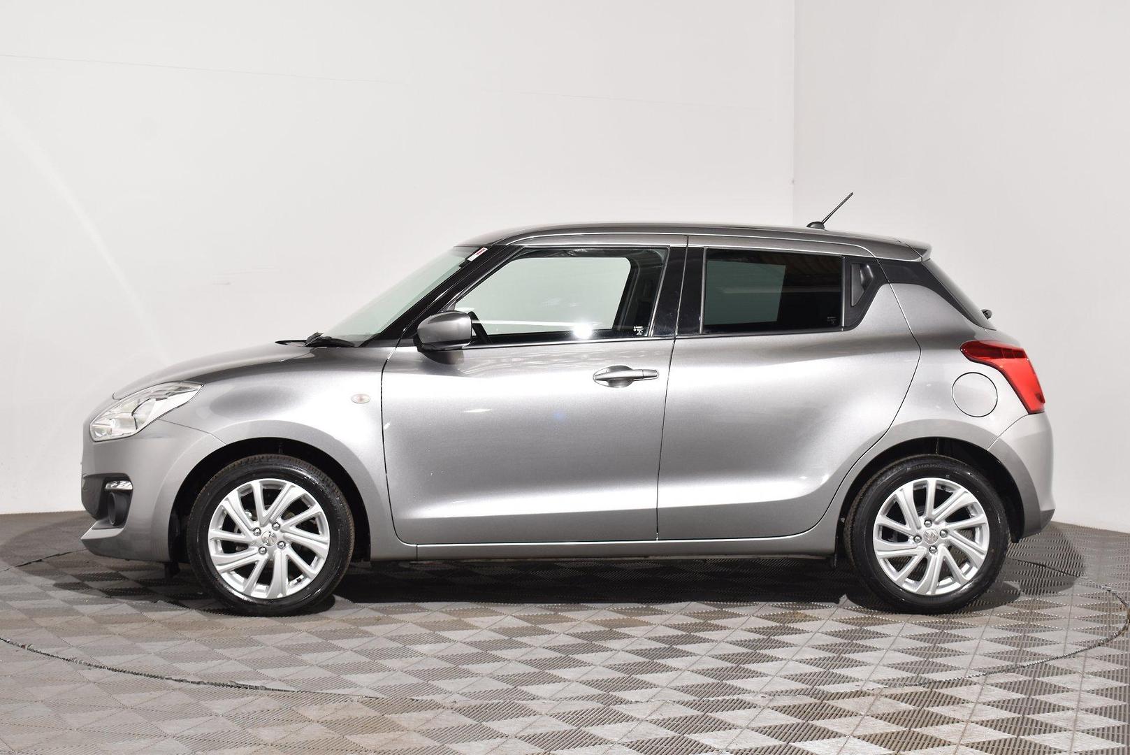 2020 Suzuki Swift GL Navigator — photo 11