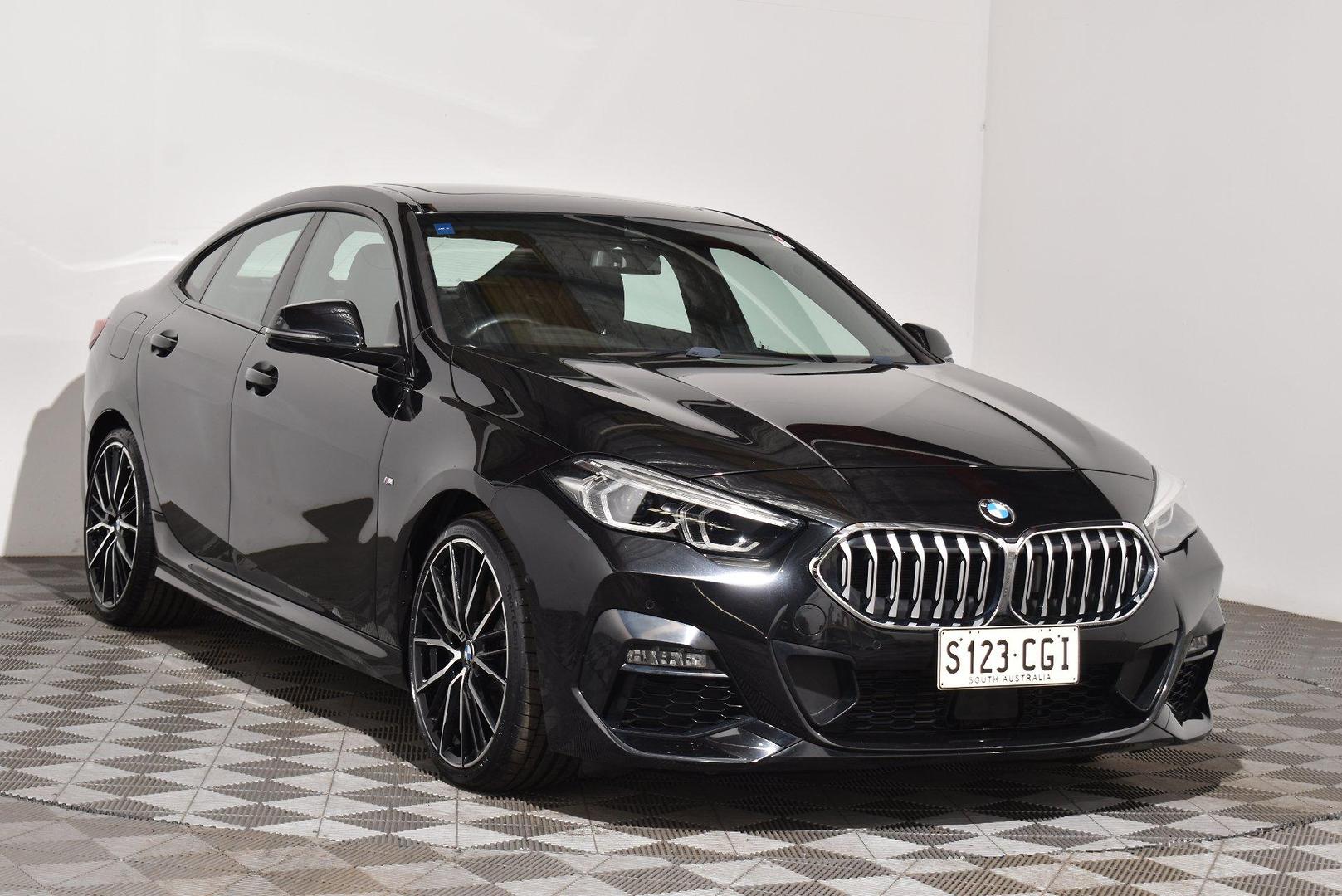 2020 BMW 2 Series 220i M Sport — photo 1