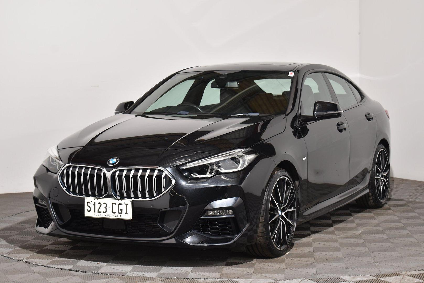 2020 BMW 2 Series 220i M Sport — photo 13