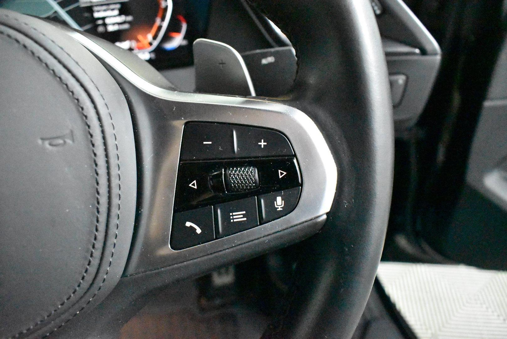 2020 BMW 2 Series 220i M Sport — photo 22