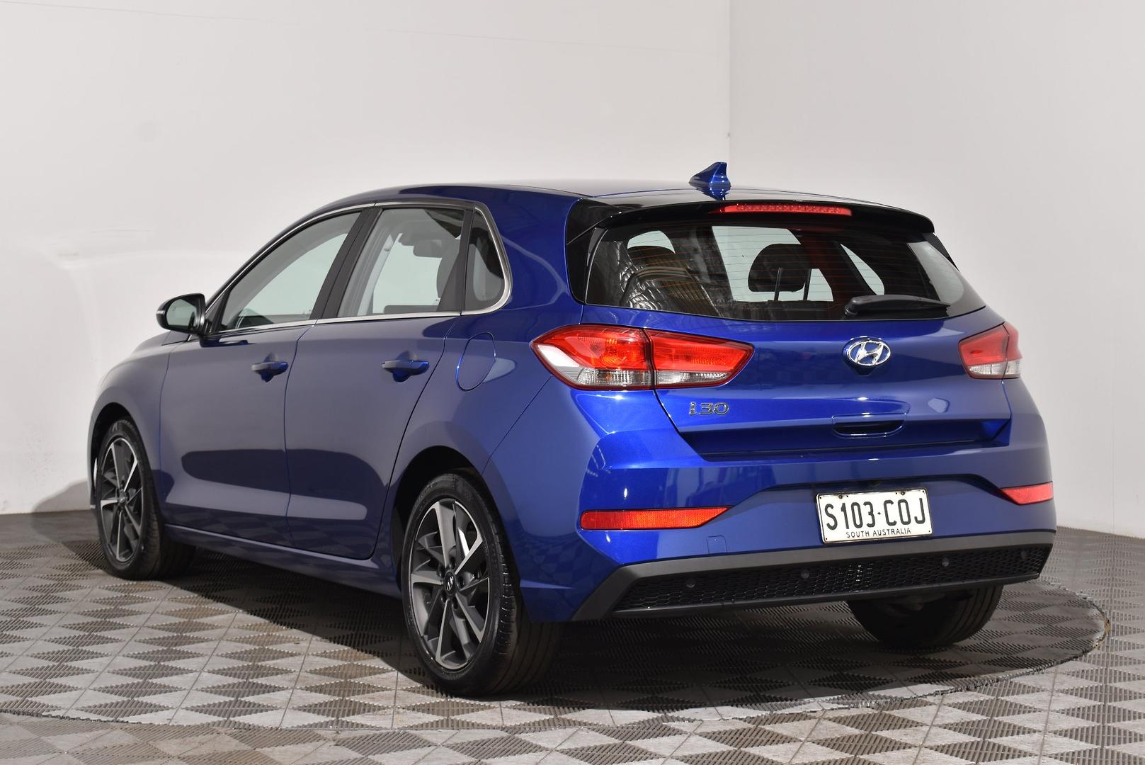 2022 Hyundai i30 Elite — photo 2