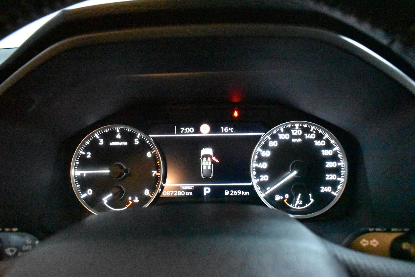2022 Mitsubishi Outlander LS — photo 25