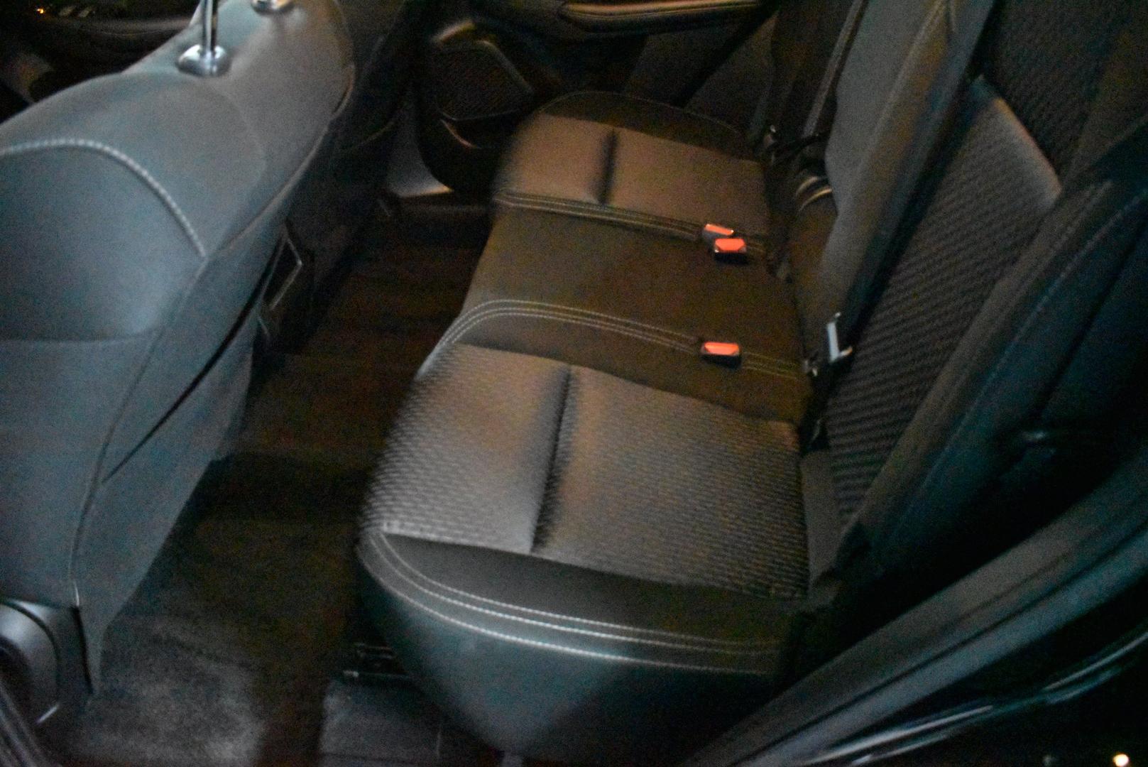 2022 Mitsubishi Outlander LS — photo 8