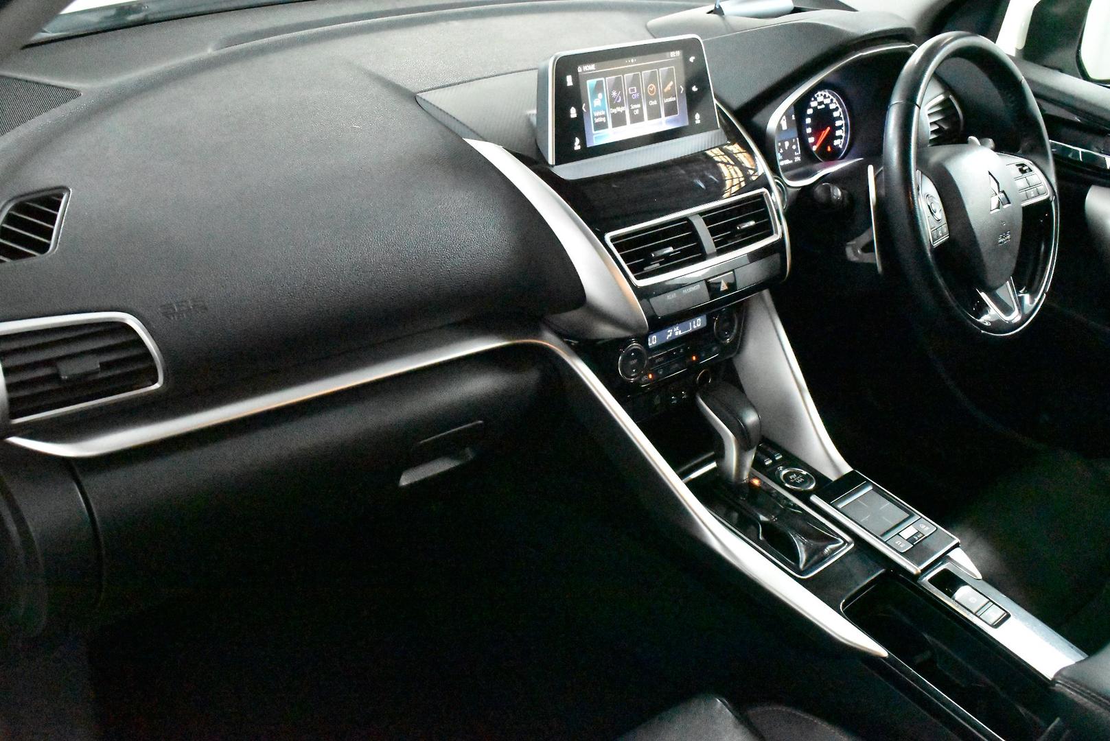 2017 Mitsubishi Eclipse Cross Exceed — photo 7