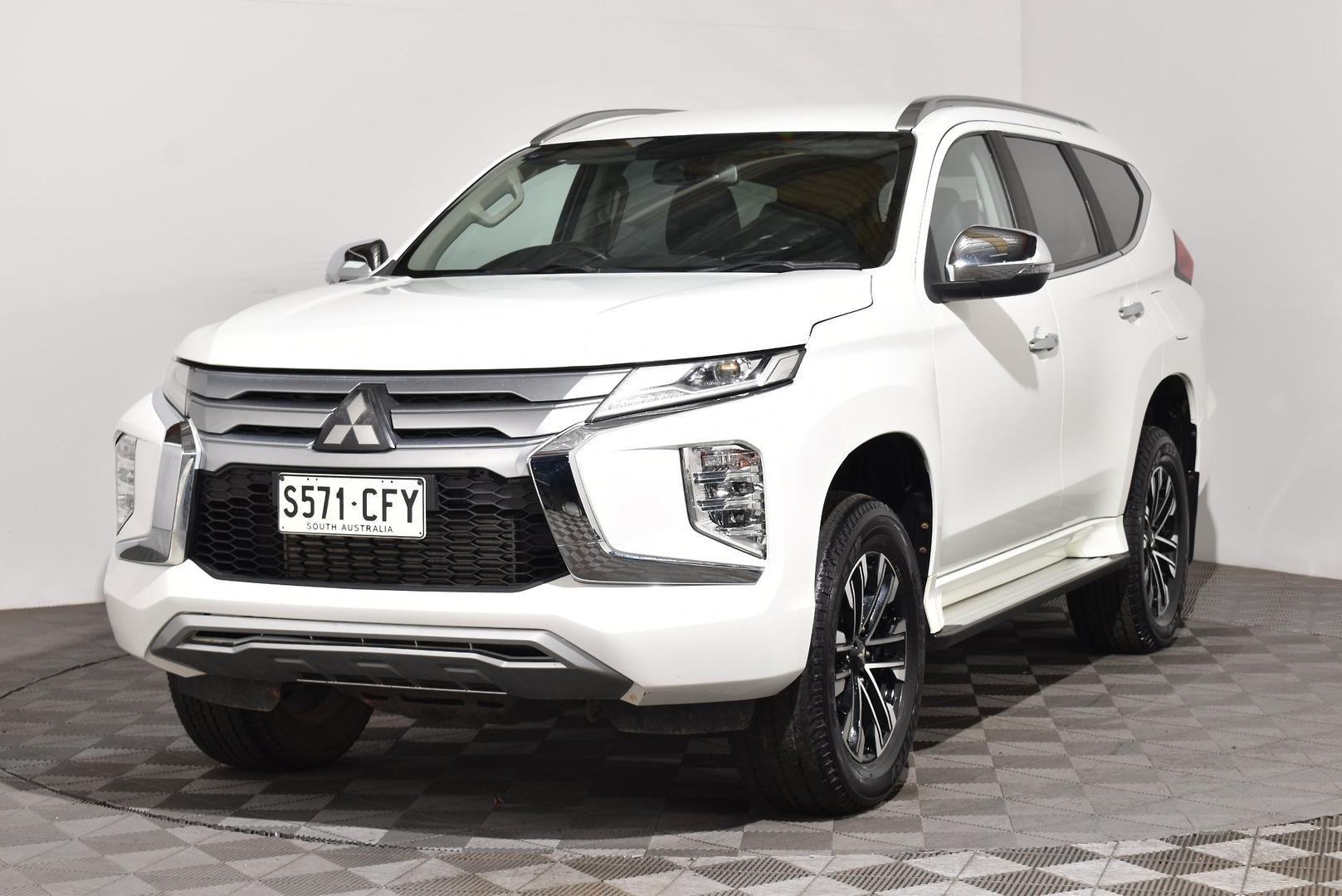 2020 Mitsubishi Pajero Sport GLS — photo 13
