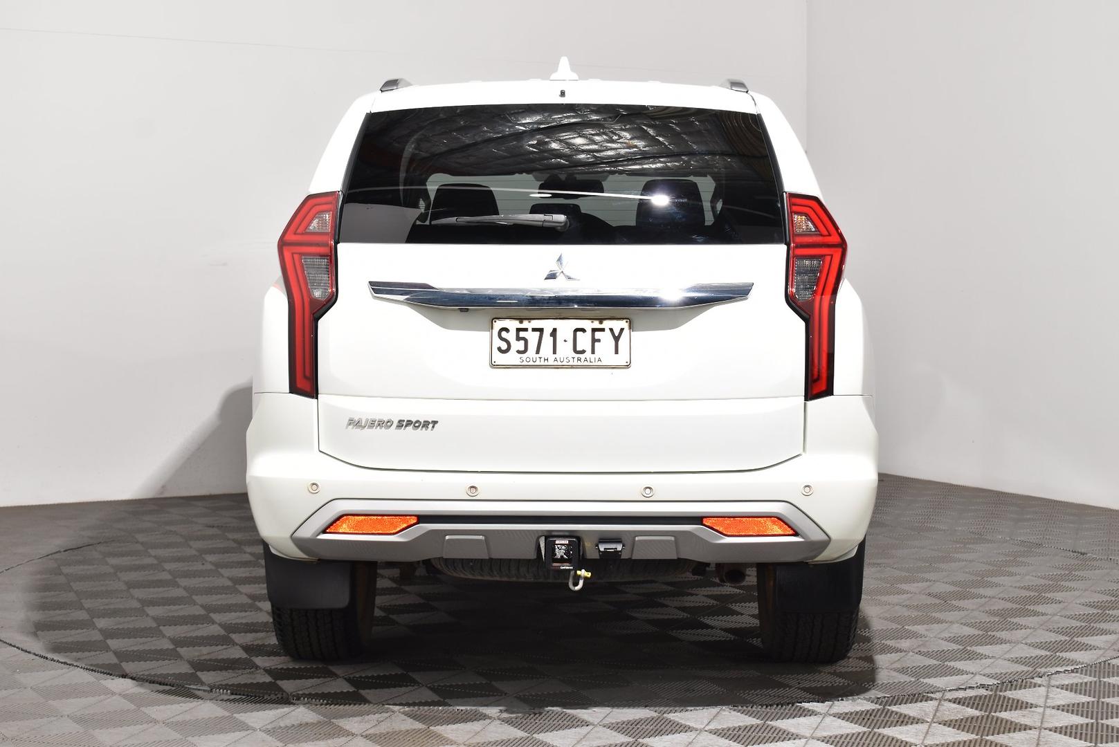 2020 Mitsubishi Pajero Sport GLS — photo 4