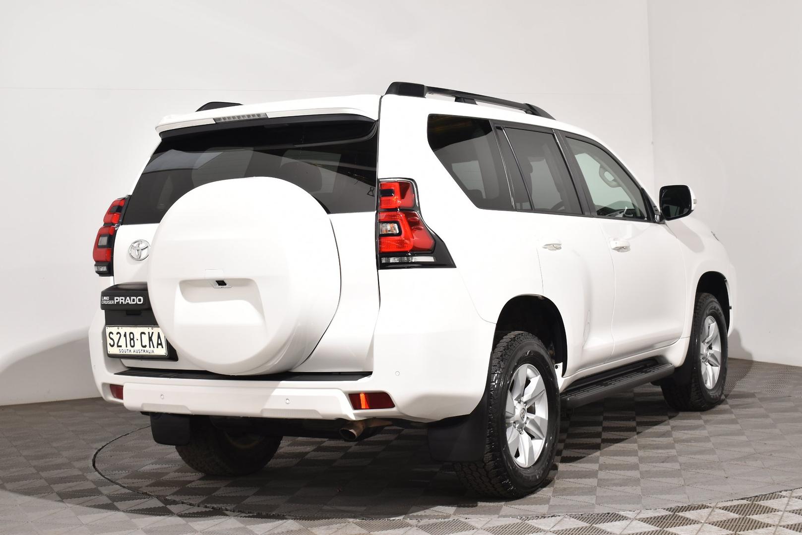 2021 Toyota Landcruiser Prado GXL — photo 14