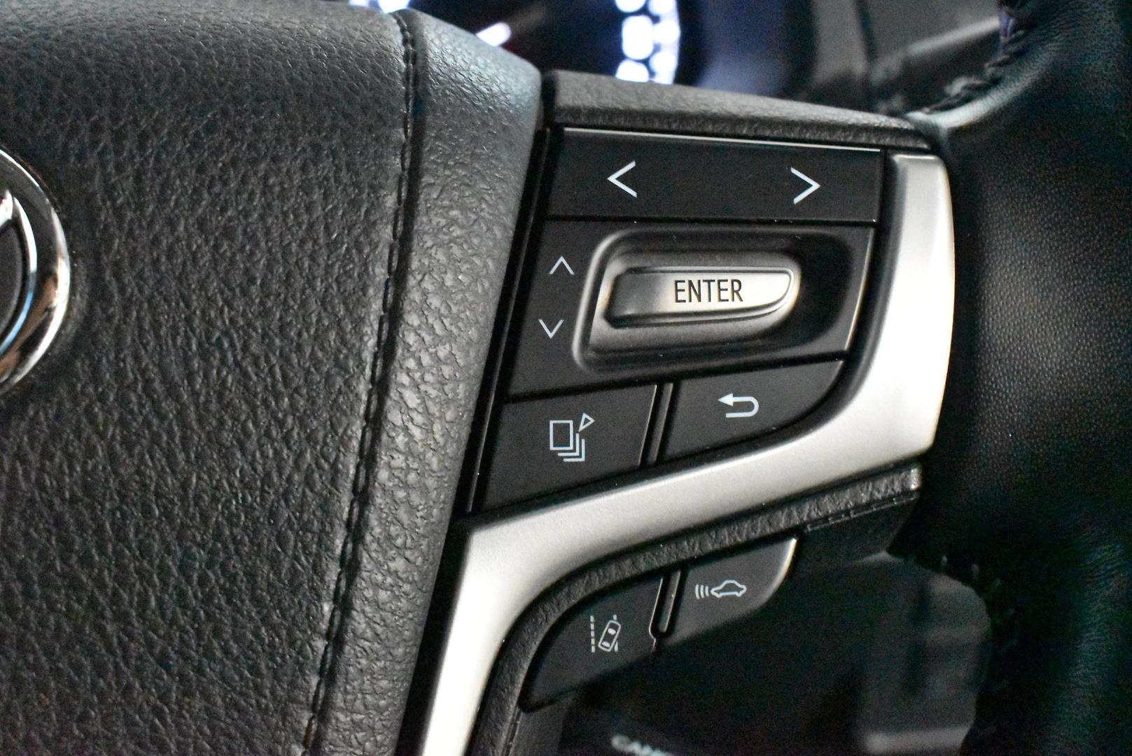2021 Toyota Landcruiser Prado GXL — photo 22