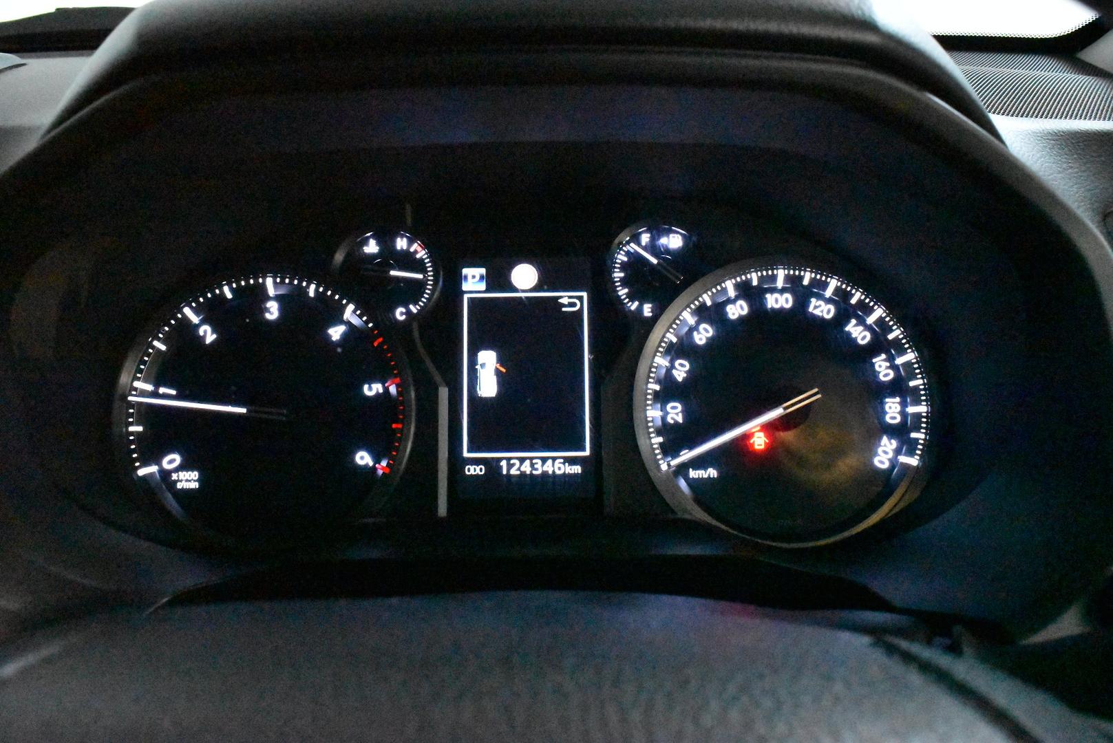 2021 Toyota Landcruiser Prado GXL — photo 25