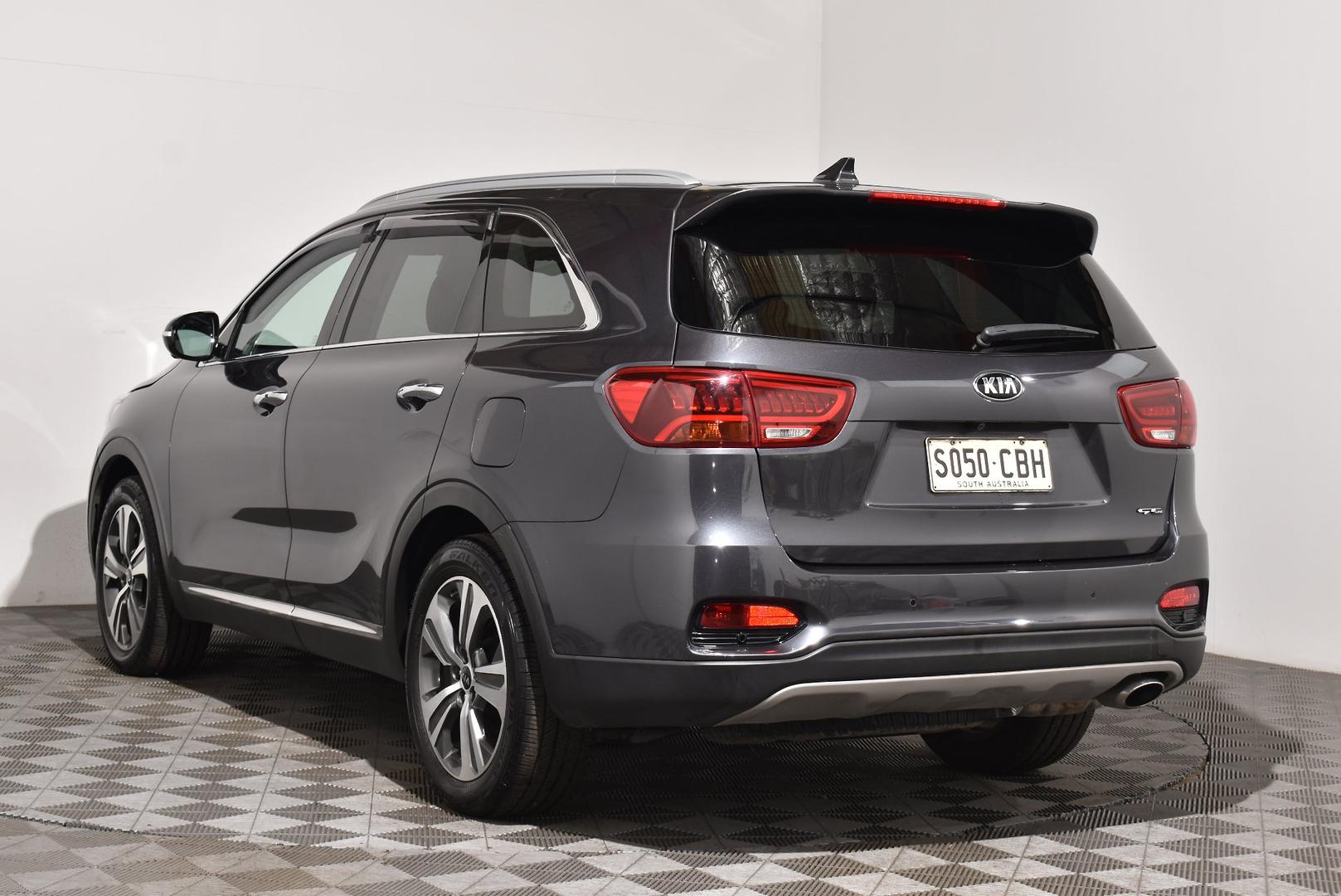 2019 Kia Sorento GTLine — photo 2