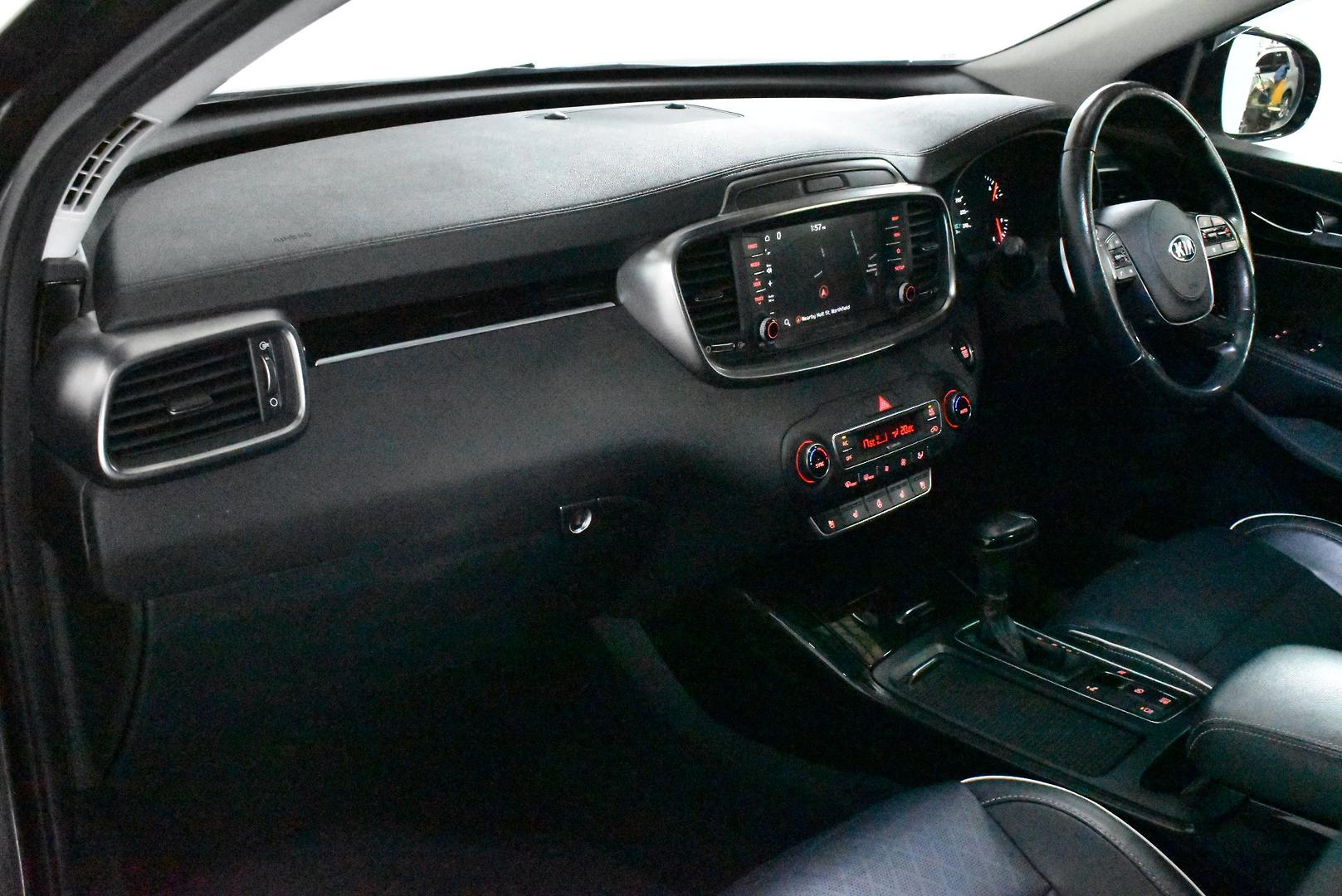 2019 Kia Sorento GTLine — photo 6