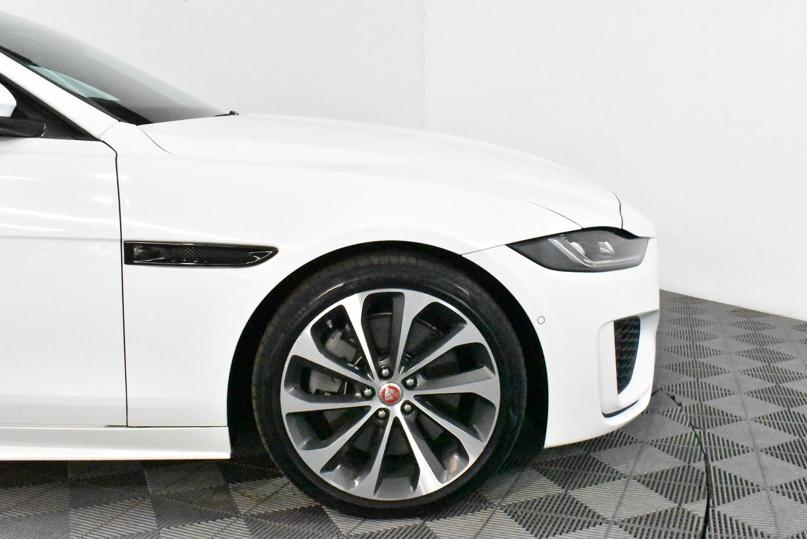 2020 Jaguar XE P300 RDynamic SE — photo 18