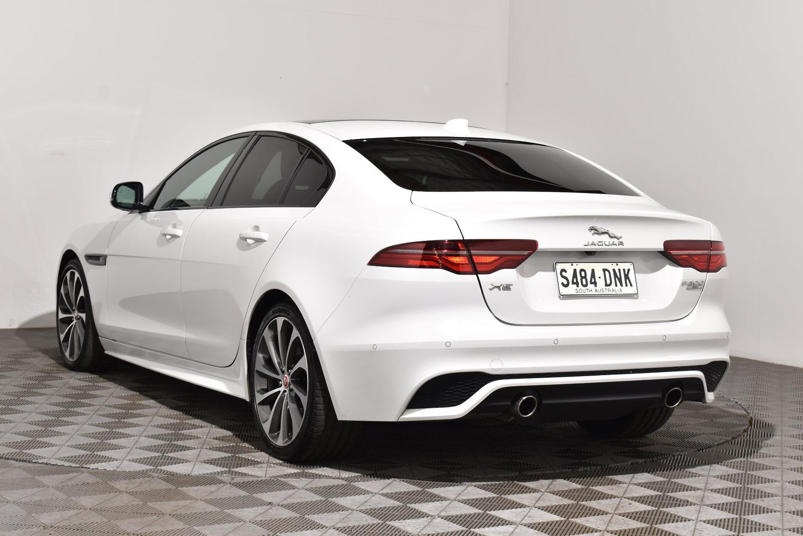 2020 Jaguar XE P300 RDynamic SE — photo 2