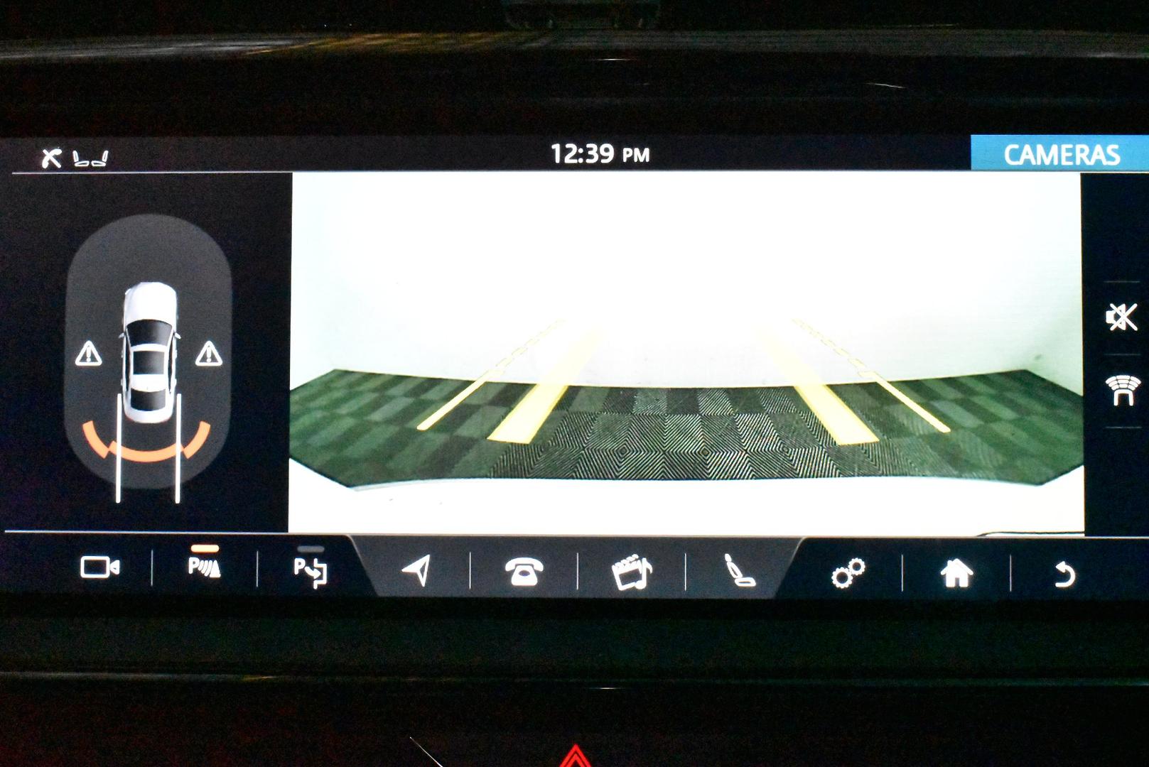 2020 Jaguar XE P300 RDynamic SE — photo 24