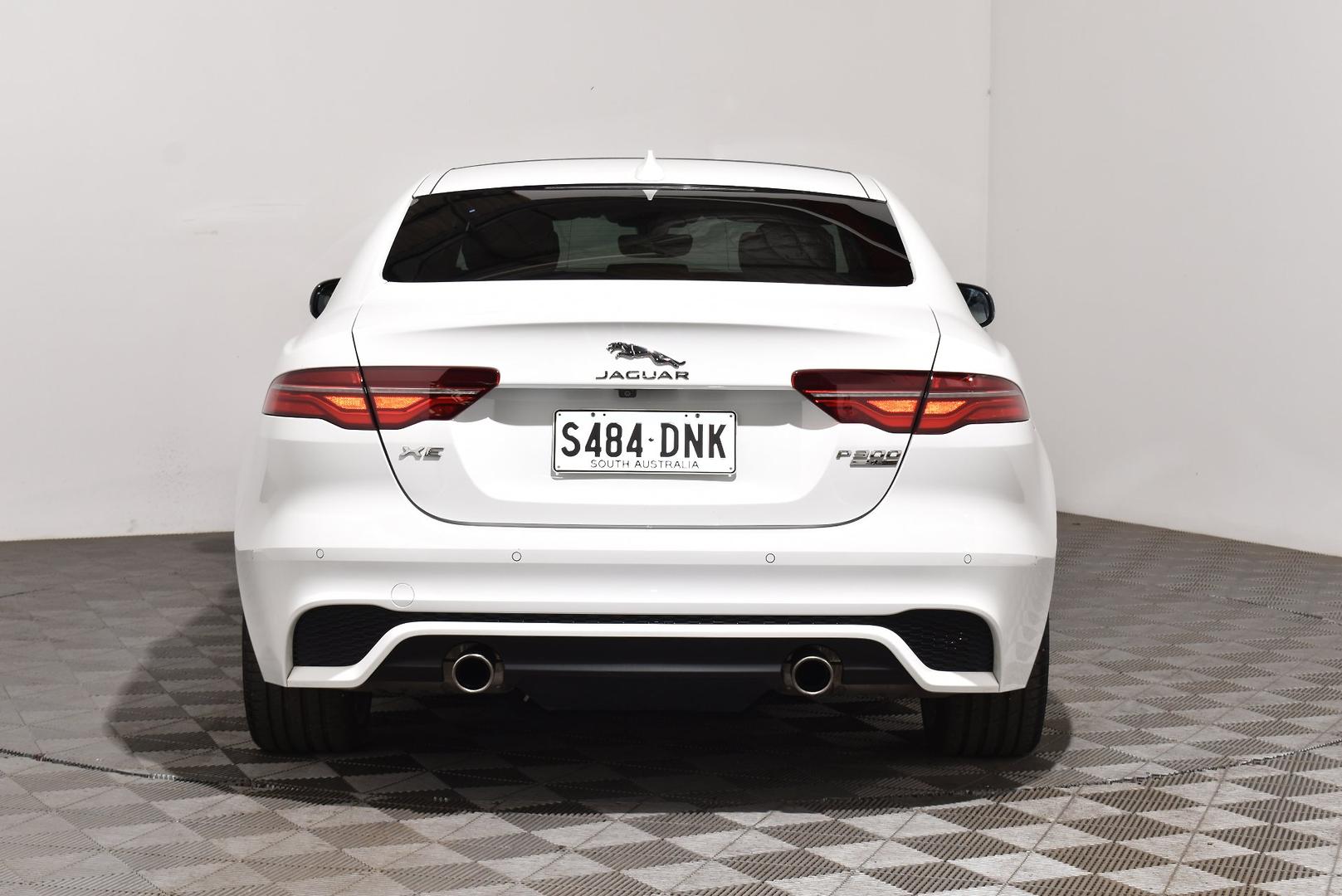 2020 Jaguar XE P300 RDynamic SE — photo 4