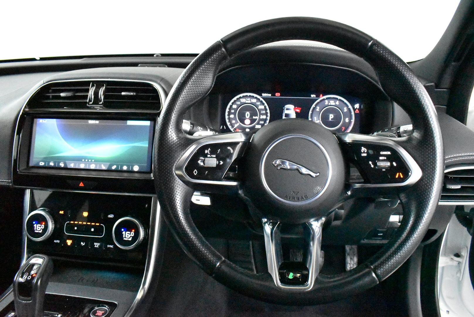 2020 Jaguar XE P300 RDynamic SE — photo 5