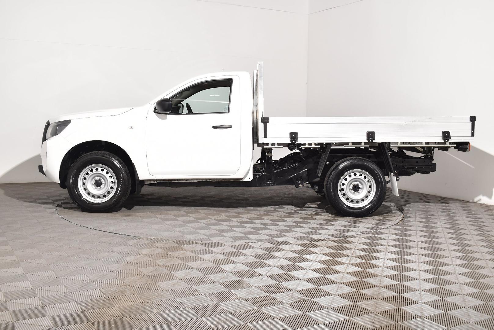 2022 Nissan Navara SL — photo 10