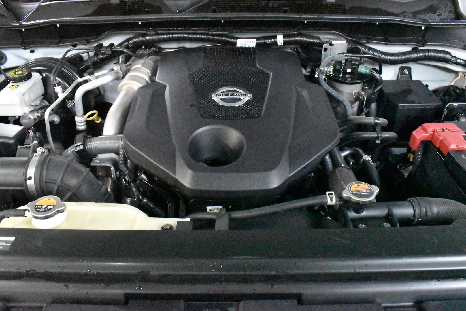 2022 Nissan Navara SL — photo 16