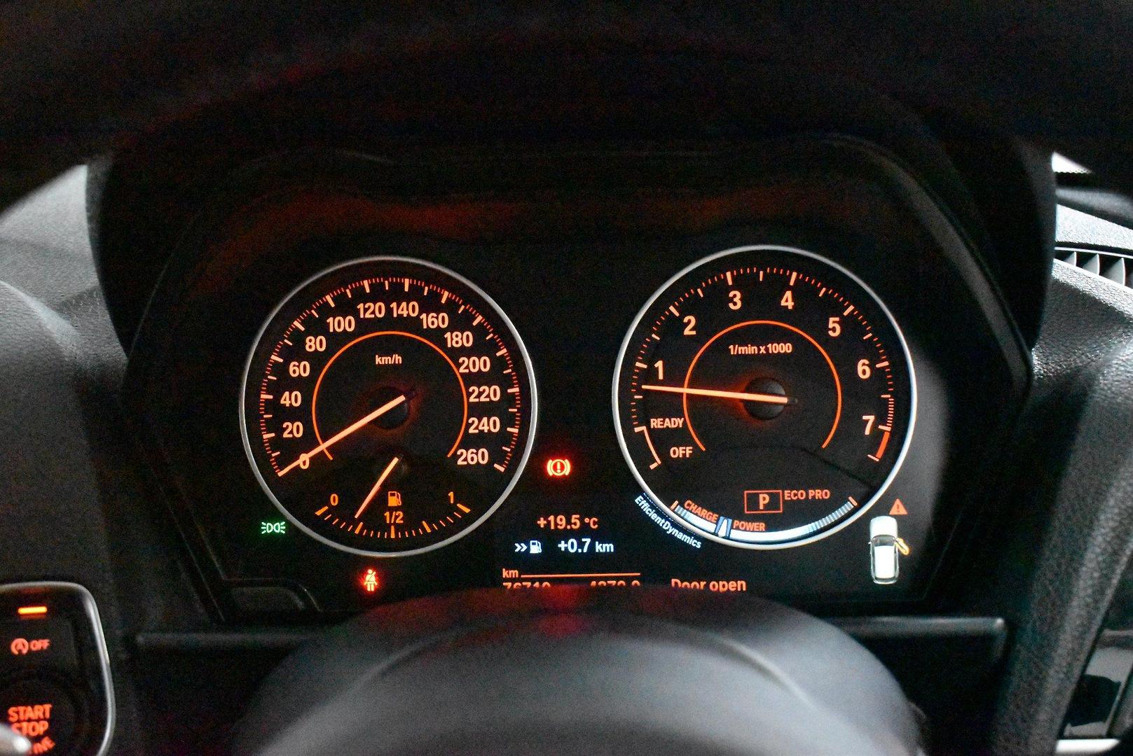 2016 BMW 1 Series 125i M Sport — photo 25