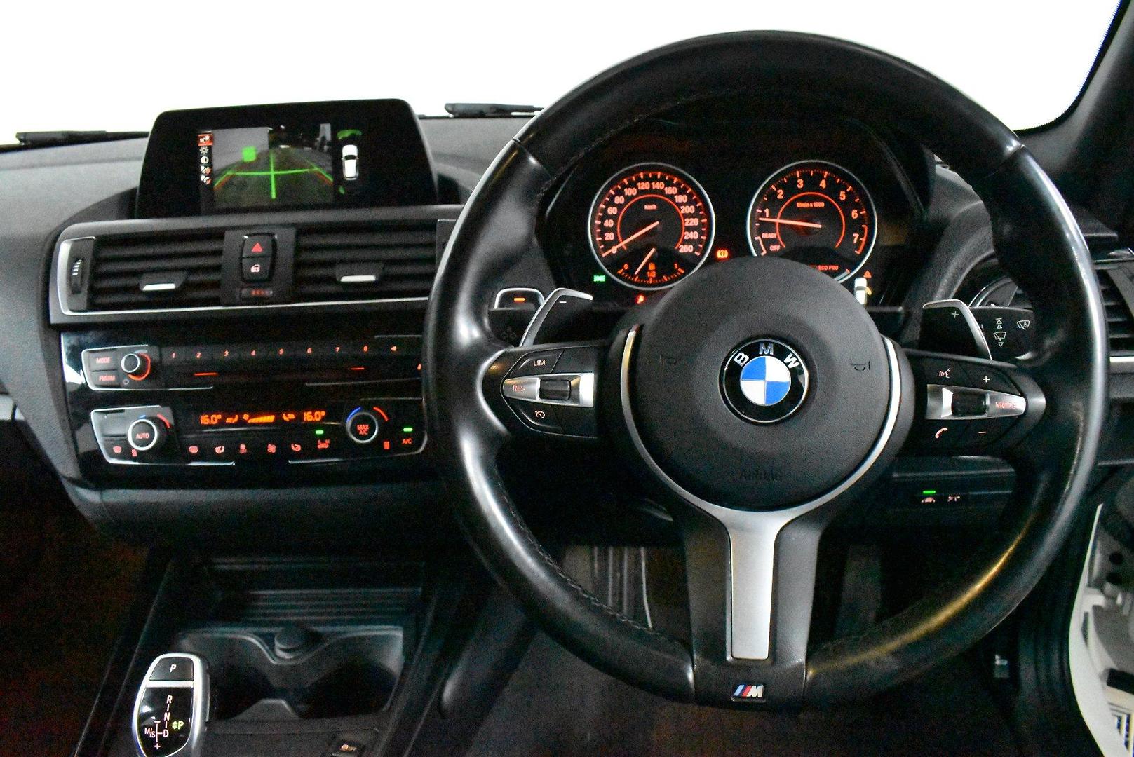2016 BMW 1 Series 125i M Sport — photo 5