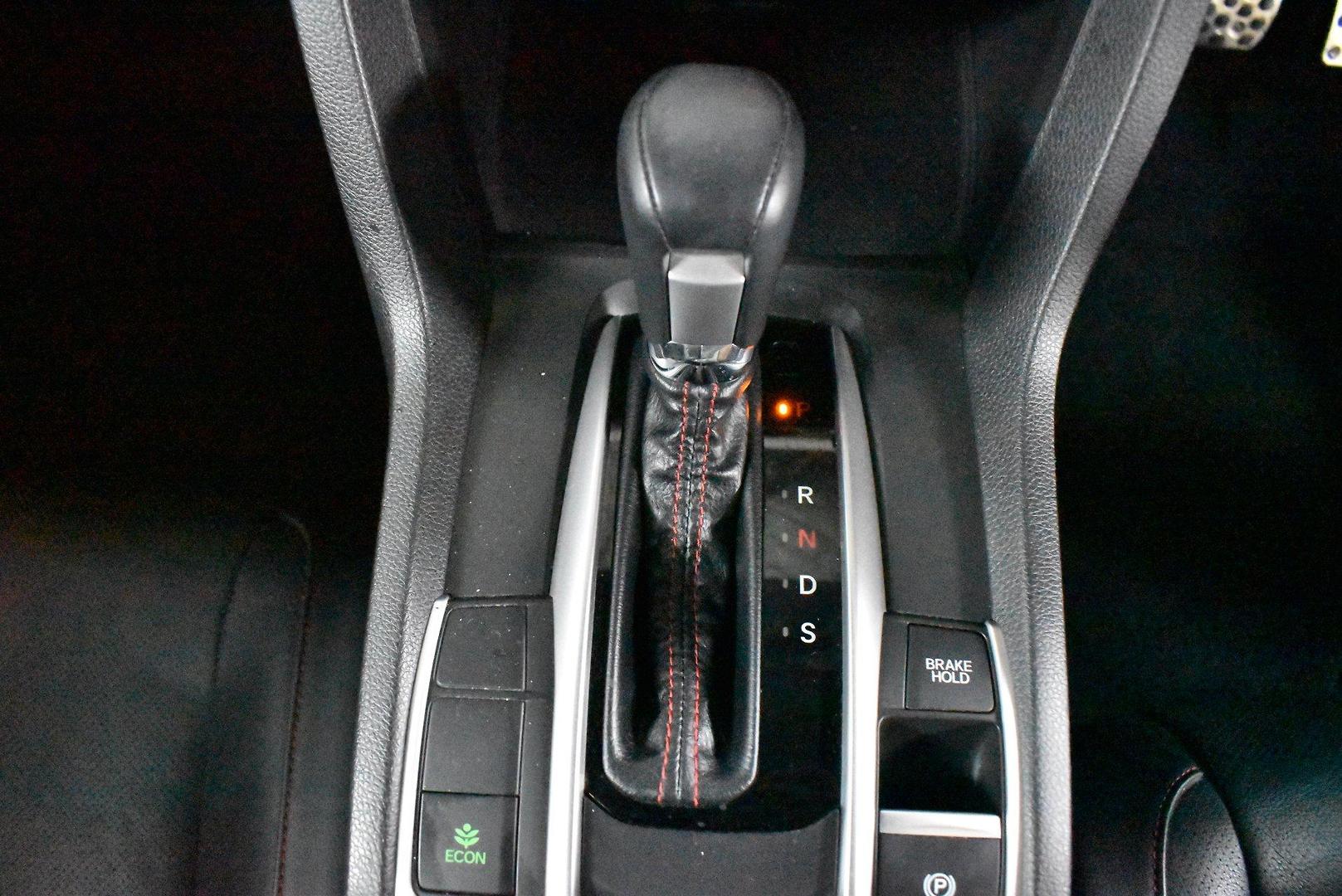 2020 Honda Civic RS — photo 20