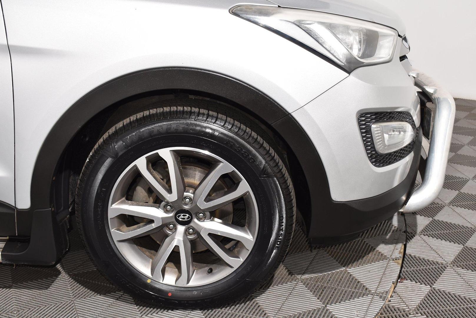 2014 Hyundai Santa Fe Elite — photo 18