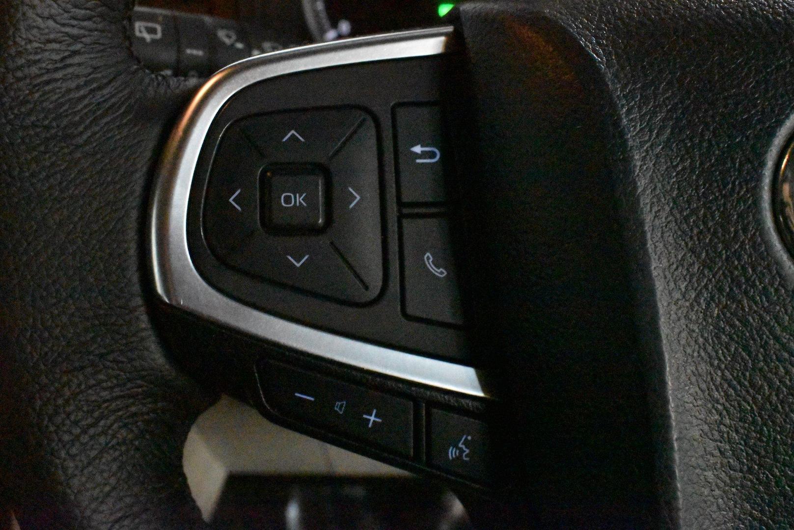 2022 Toyota Hiace — photo 20