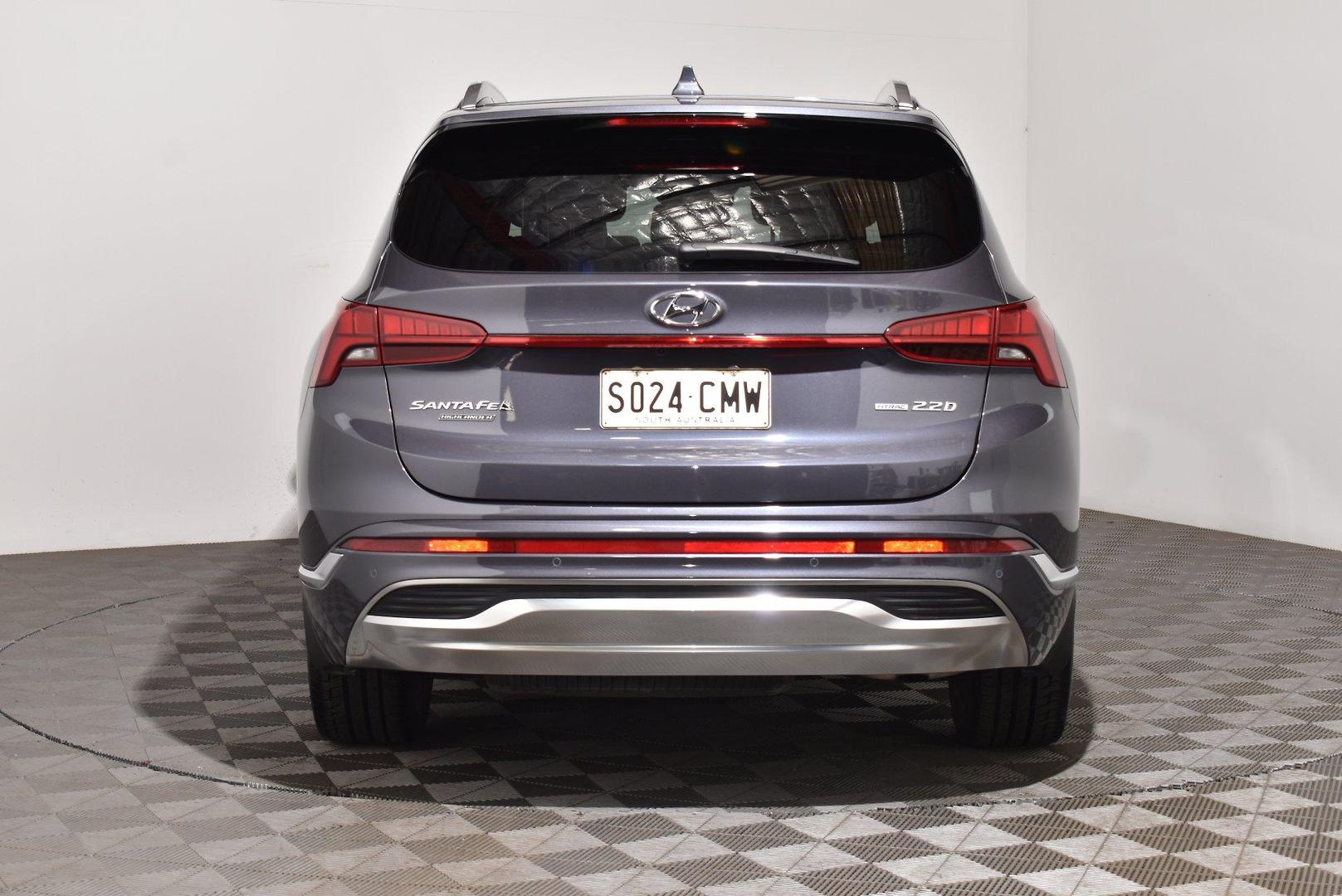 2021 Hyundai Santa Fe Highlander — photo 4