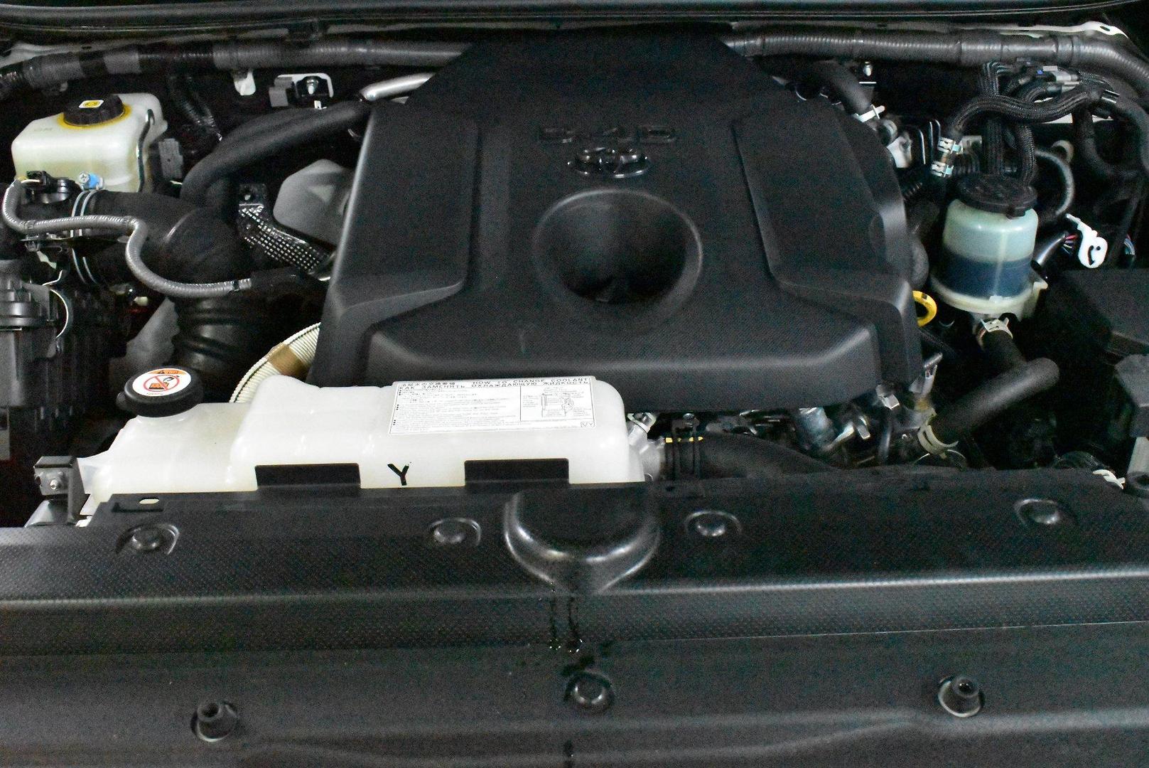2021 Toyota Landcruiser Prado VX — photo 17