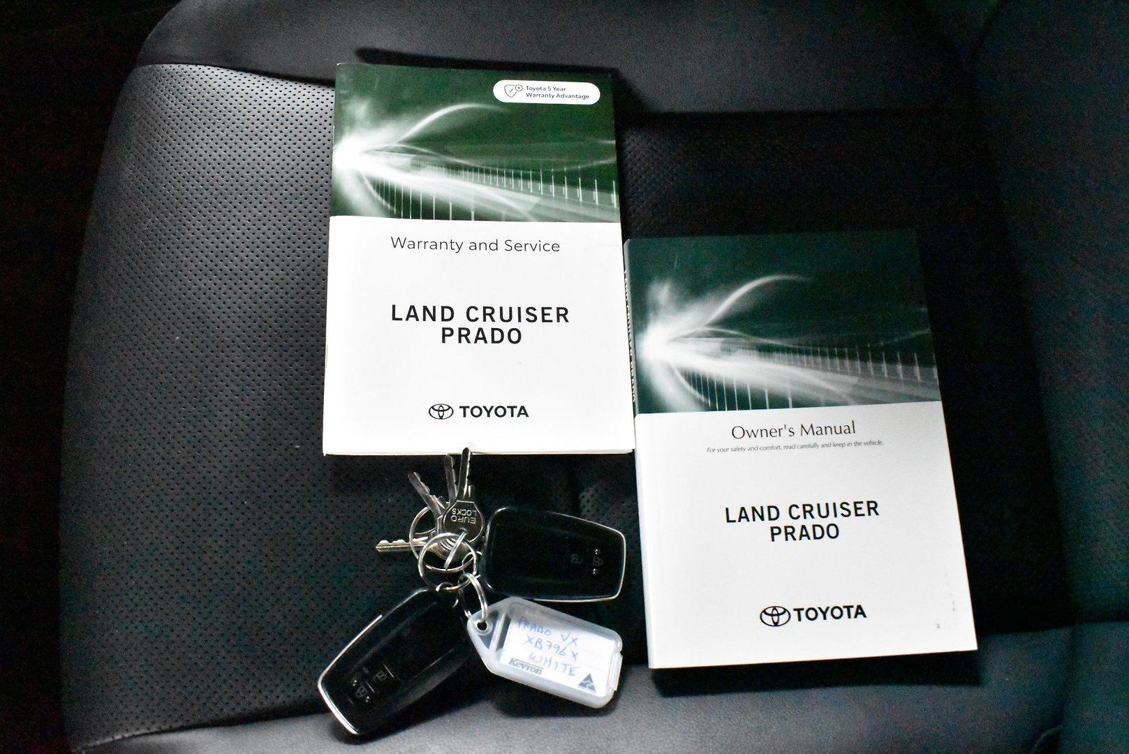 2021 Toyota Landcruiser Prado VX — photo 25