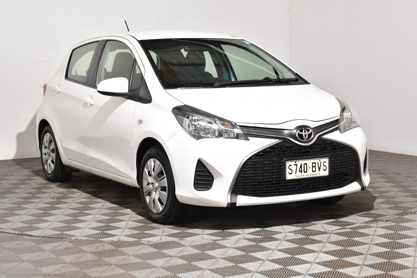 2016 Toyota Yaris Ascent — photo 1