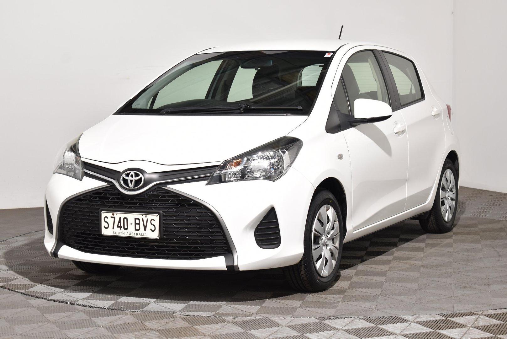 2016 Toyota Yaris Ascent — photo 13