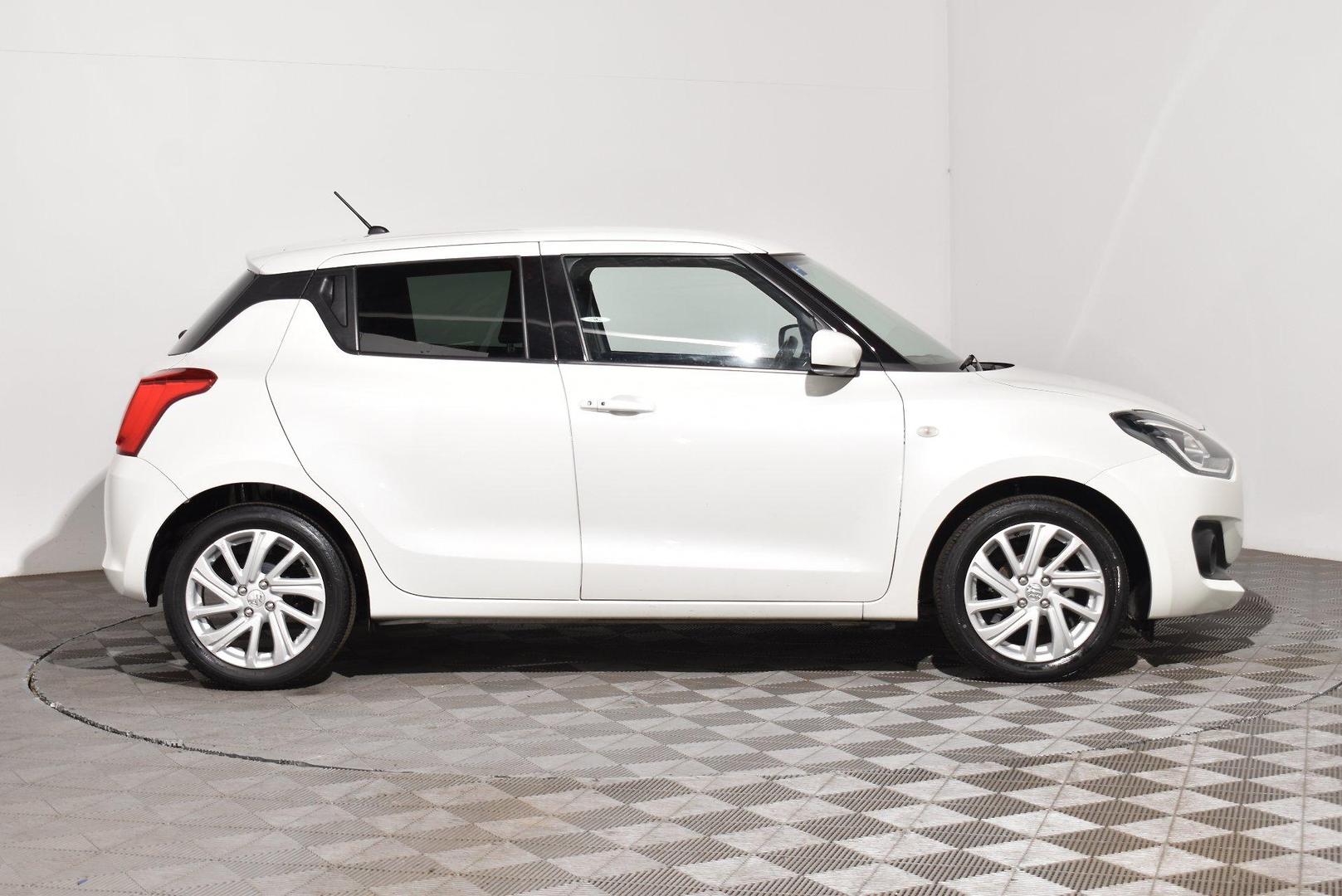 2022 Suzuki Swift GL S — photo 10