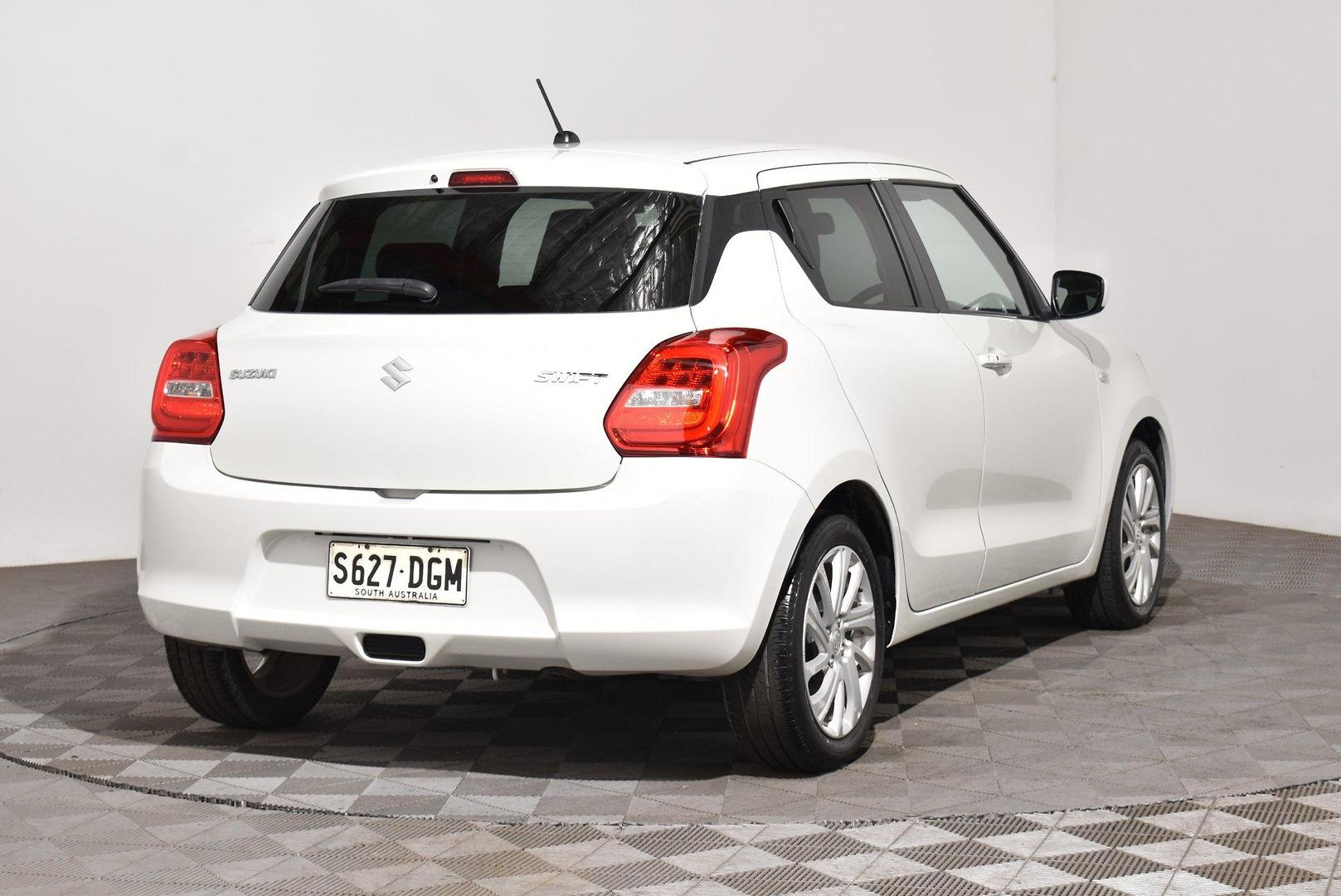 2022 Suzuki Swift GL S — photo 14