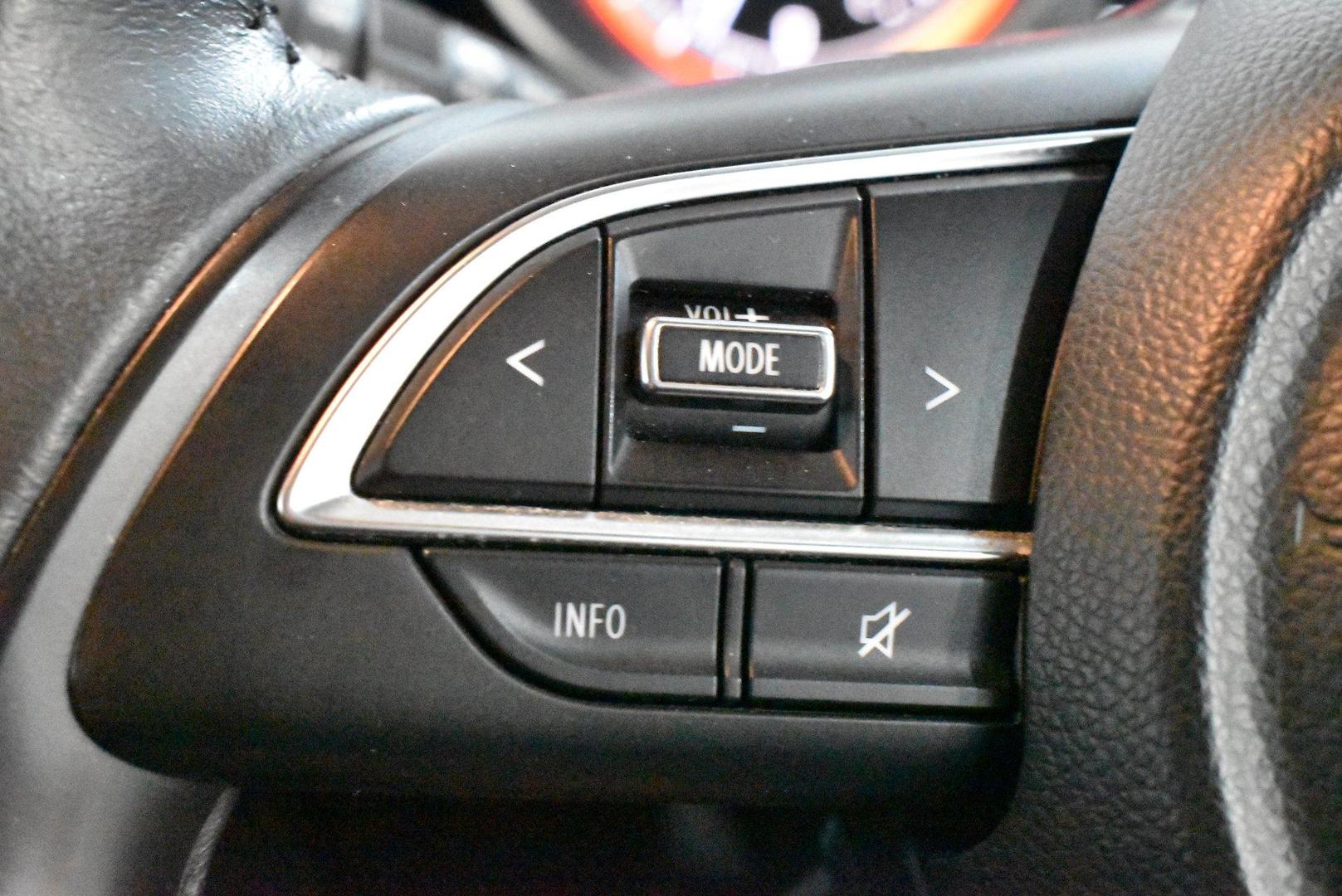 2022 Suzuki Swift GL S — photo 21