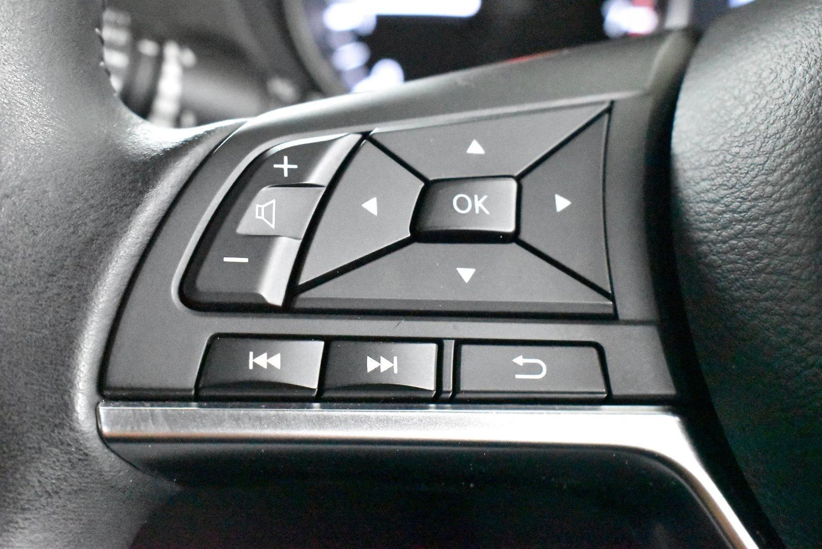 2020 Nissan QASHQAI ST — photo 21