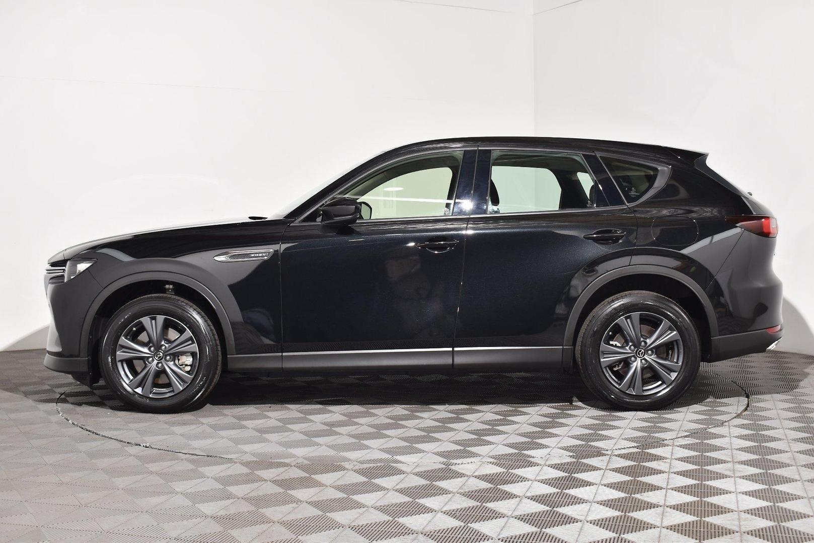 2023 Mazda CX-60 P50e Evolve — photo 11