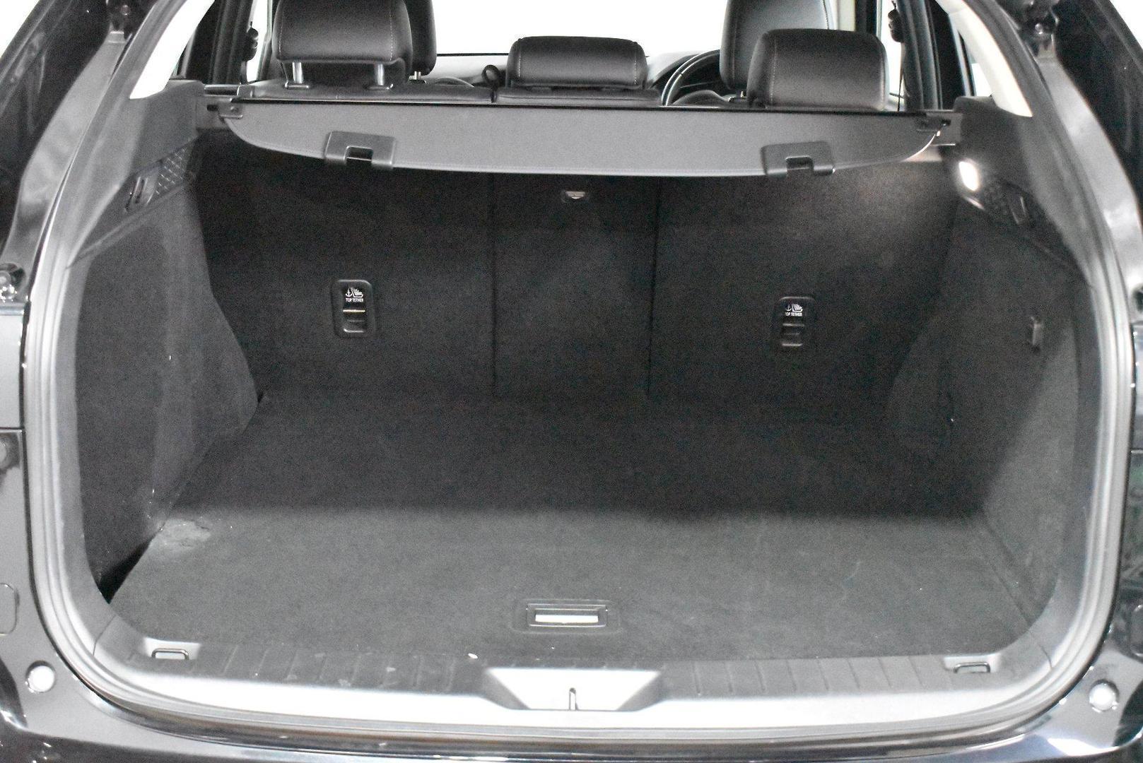2023 Mazda CX-60 P50e Evolve — photo 16